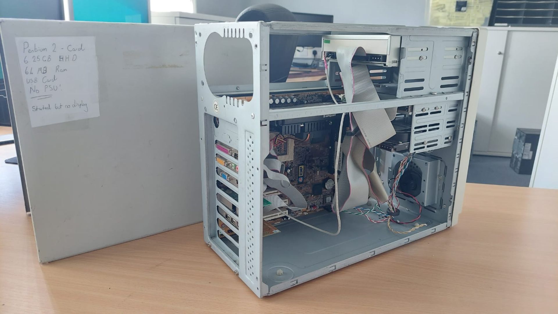 Vintage Pentium 2 PC (1997), Potential Restoration Project *NO VAT* - Image 8 of 12