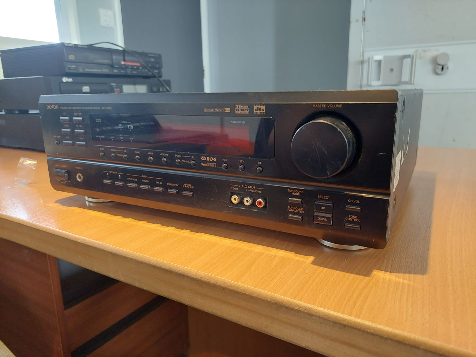 Denon AV Surround Receiver *NO VAT* - Image 3 of 4