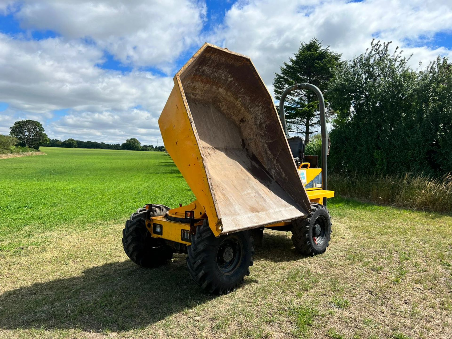 2010/59 Thwaites Mach 573 3 Tonne Swivel Skip 4WD Dumper *PLUS VAT* - Image 18 of 20