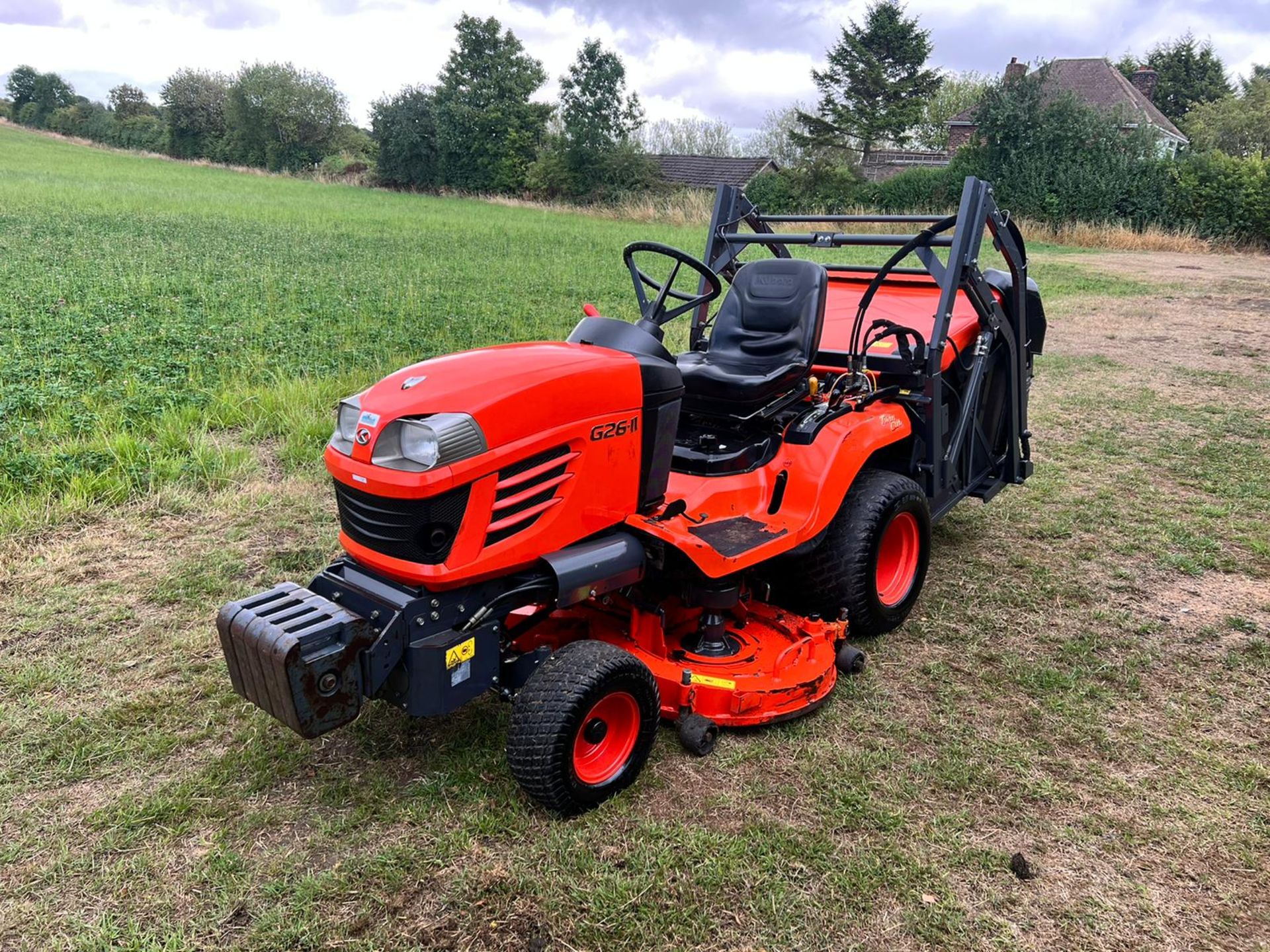 2014 Kubota G26-II Diesel High Tip Ride On Mower *PLUS VAT* - Image 2 of 20