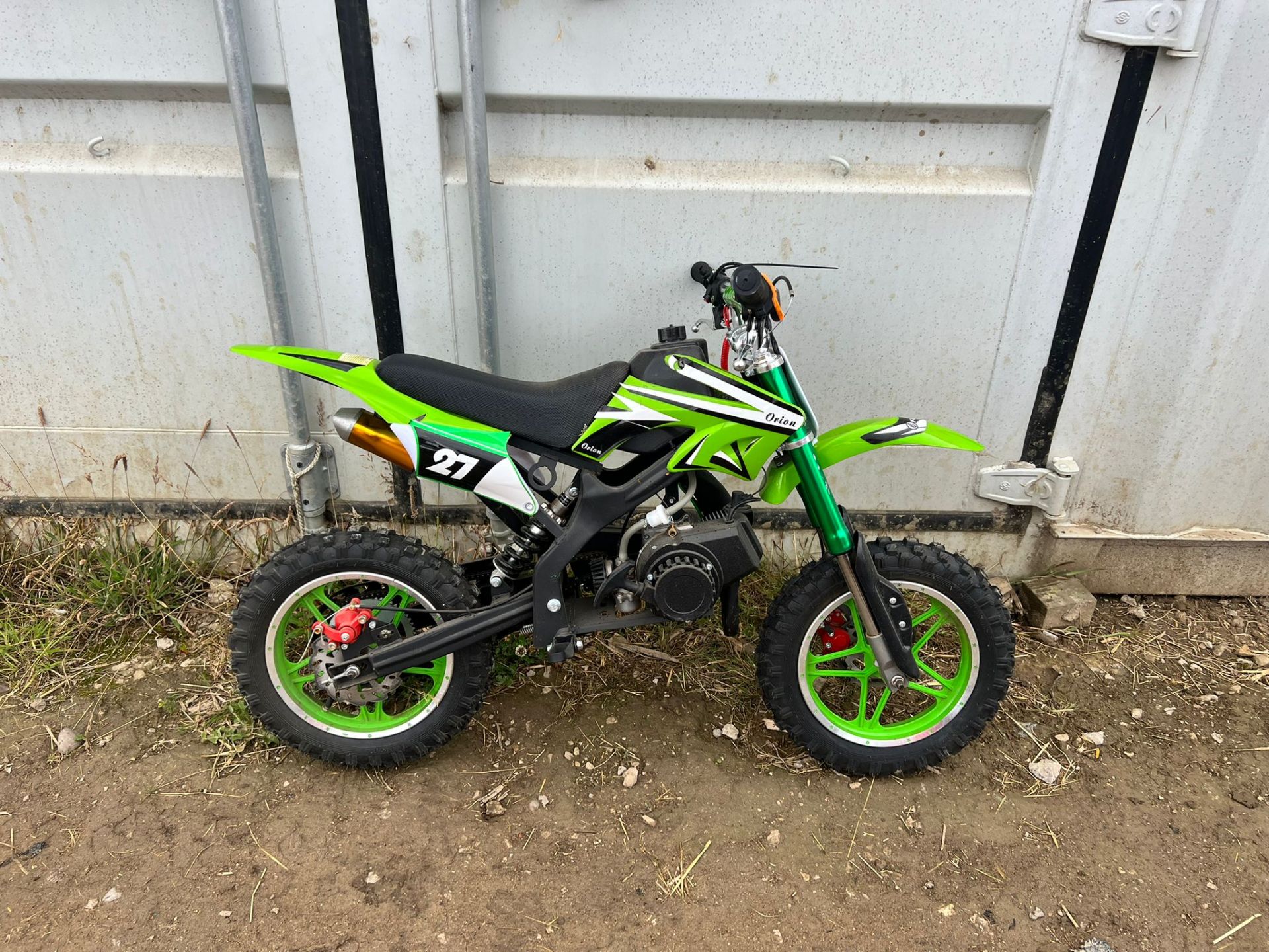 New And Unused 49cc Mini Motor Bike *PLUS VAT* - Image 2 of 9