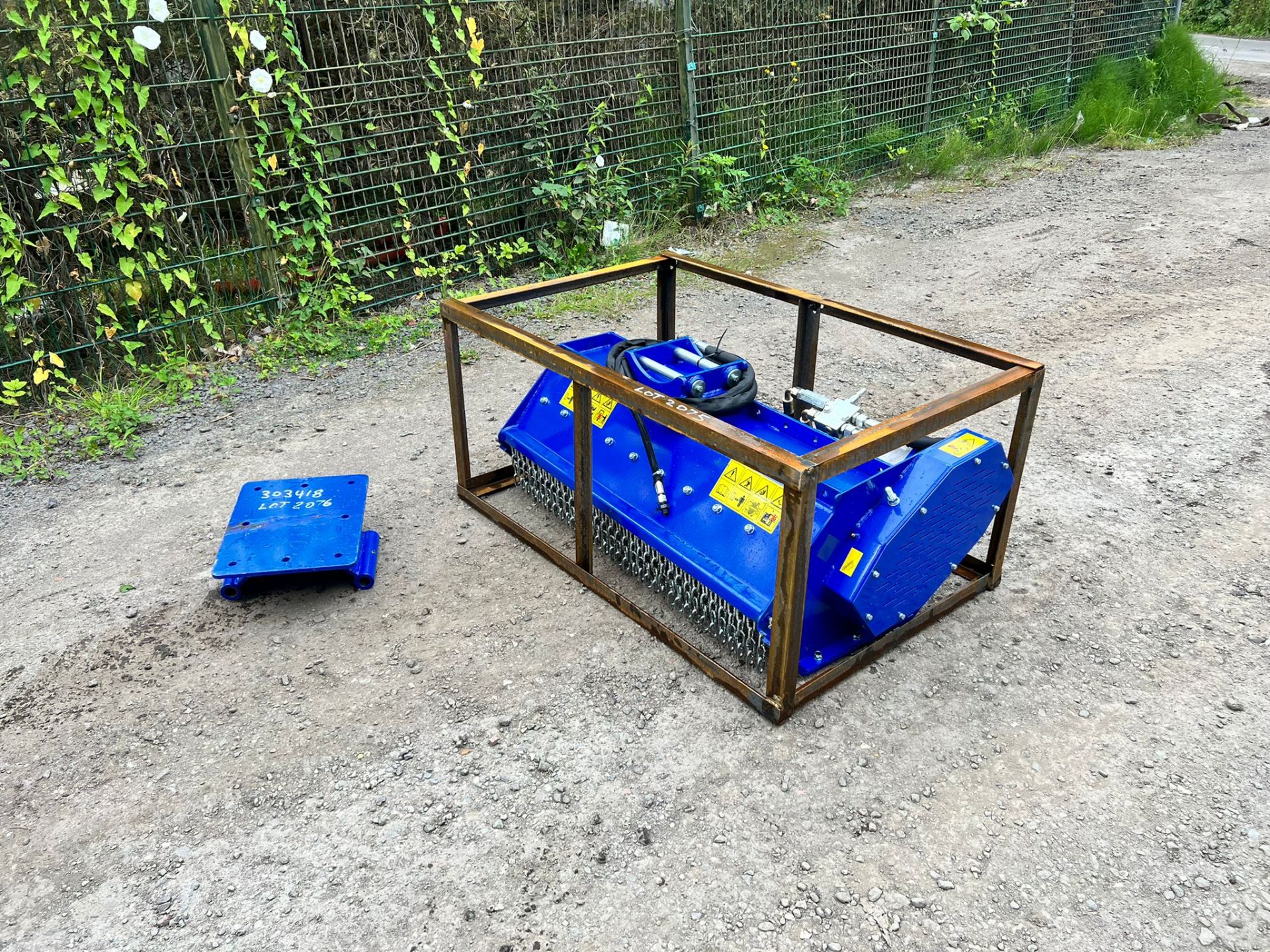 New And Unused 1000mm Hydraulic Flail Mower With Self Levelling Head *PLUS VAT* - Image 3 of 10