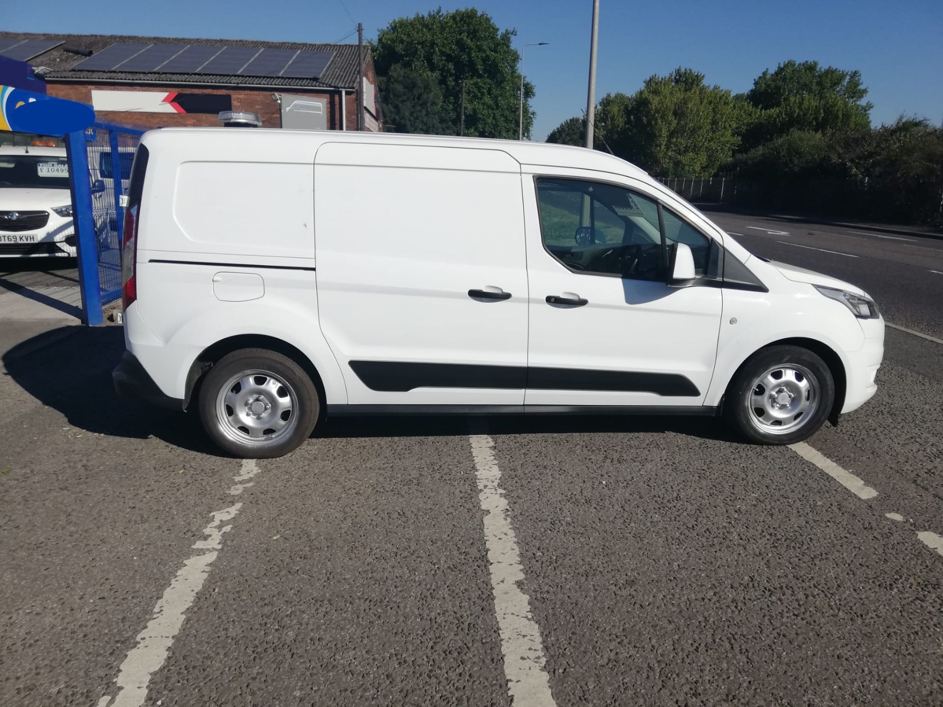 2019/69 FORD TRANSIT CONNECT 230 BASE TDCI WHITE PANEL VAN, 50,000 MILES *PLUS VAT* - Image 6 of 10