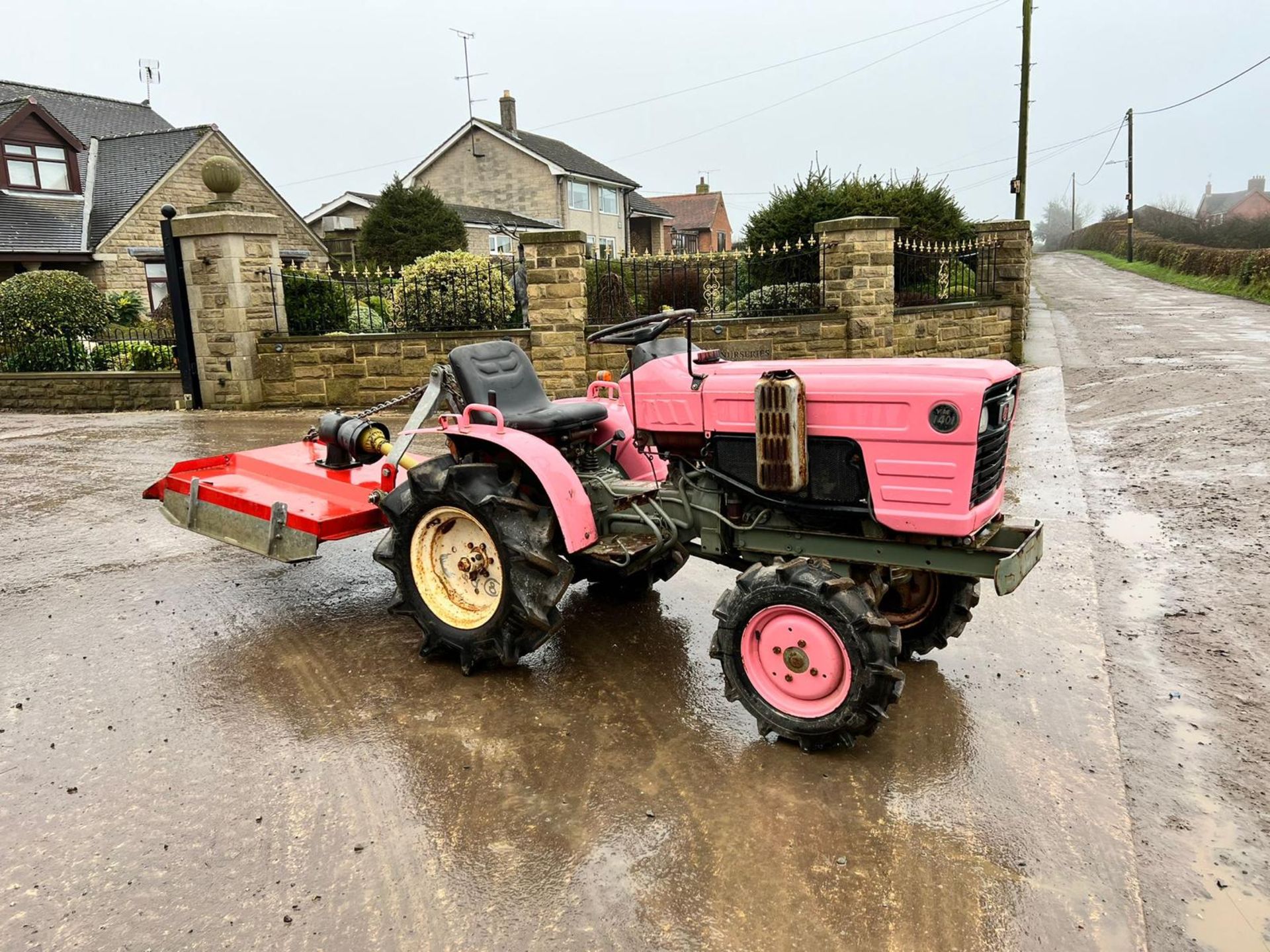 YANMAR YM1401D 14hp 4WD COMPACT TRACTOR WITH 4ft FLEMING TOPPER, RUNS DRIVES AND CUTS *PLUS VAT*