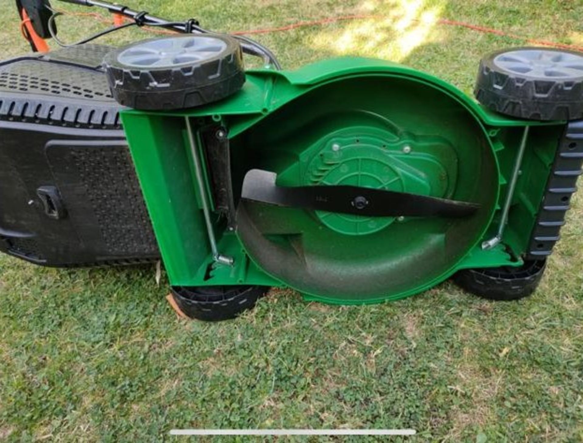 BRAND NEW BOXED HAWKSMOOR 32CM ELECTRIC MOWER *PLUS VAT* - Image 4 of 10