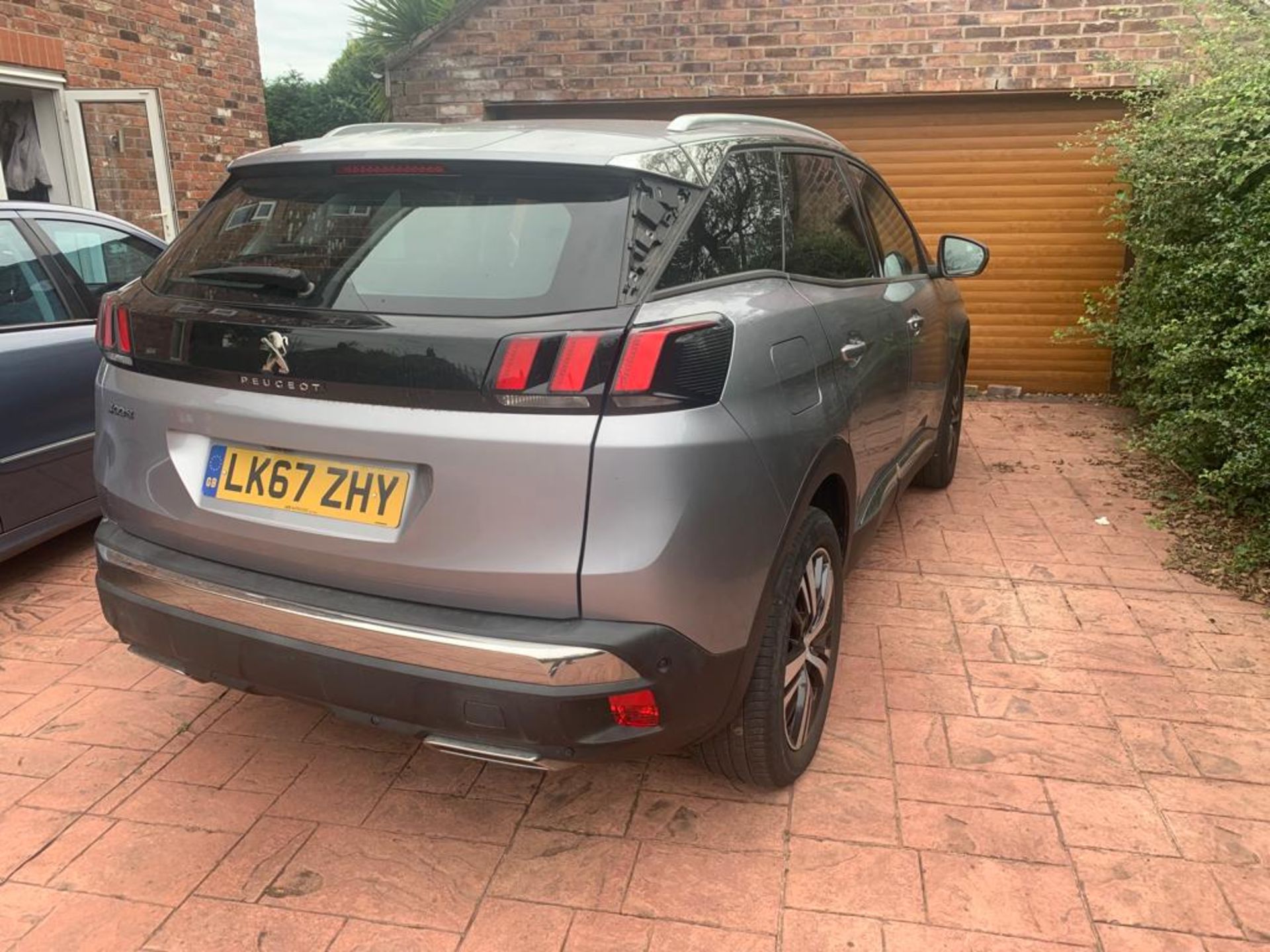 2018/67 PEUGEOT 3008 ALLURE BLUEHDI S/S GREY HATCHBACK *NO VAT* - Image 4 of 13