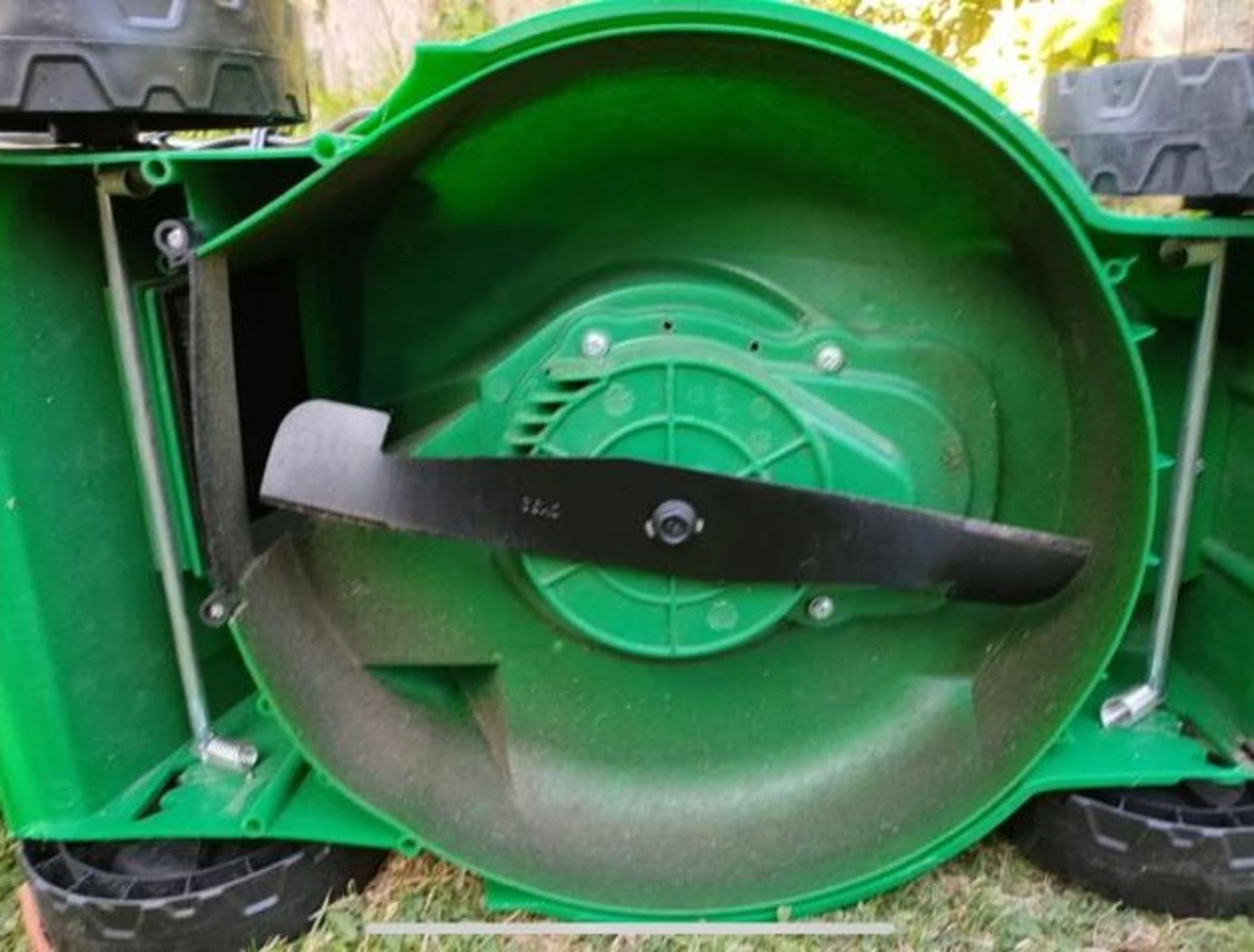 BRAND NEW BOXED HAWKSMOOR 32CM ELECTRIC MOWER *PLUS VAT* - Image 5 of 10