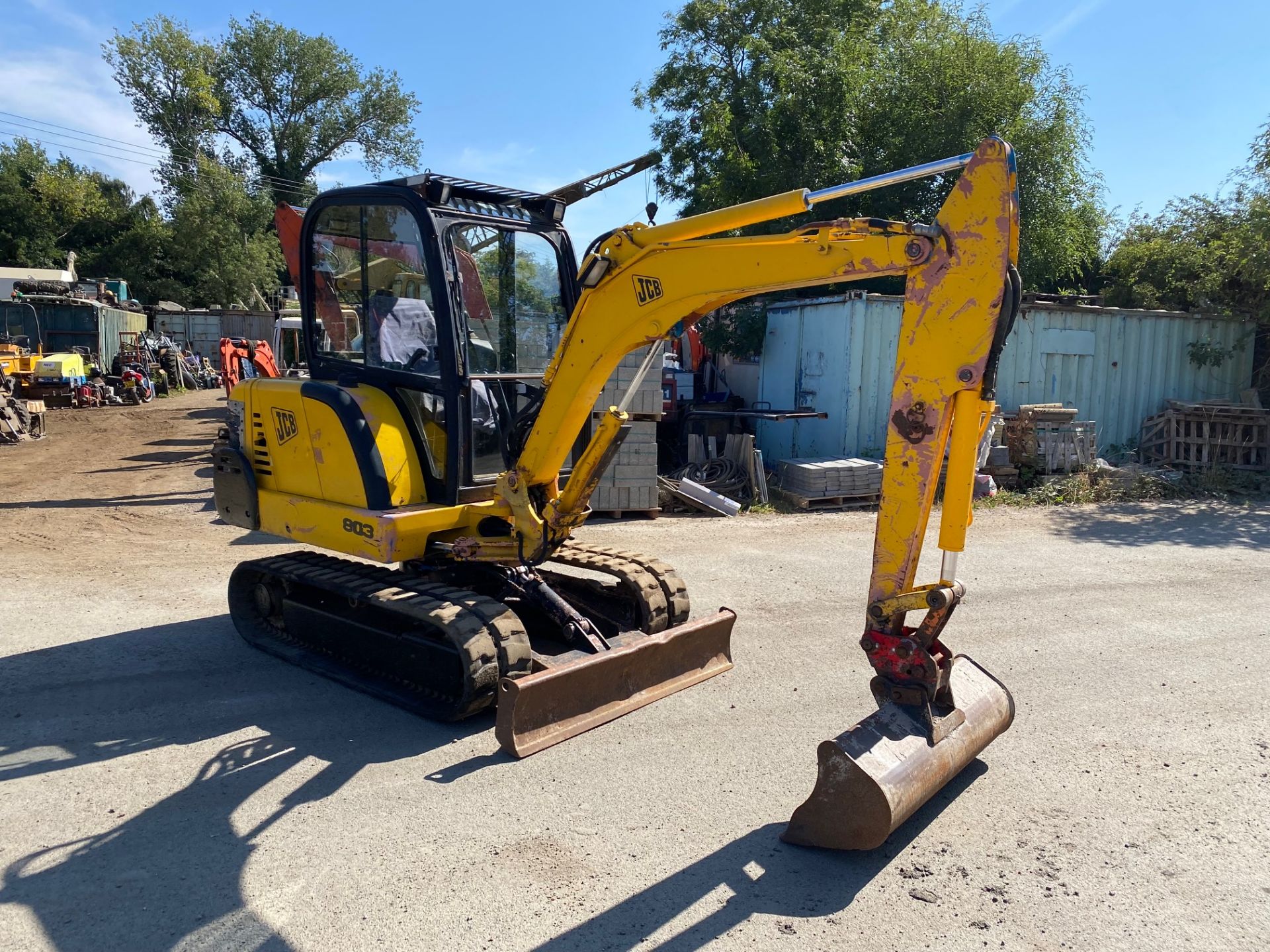 2001 JCB 803 3 Ton Mini Digger, 5100 hours, quick hitch and 3 buckets *PLUS VAT* - Image 2 of 6