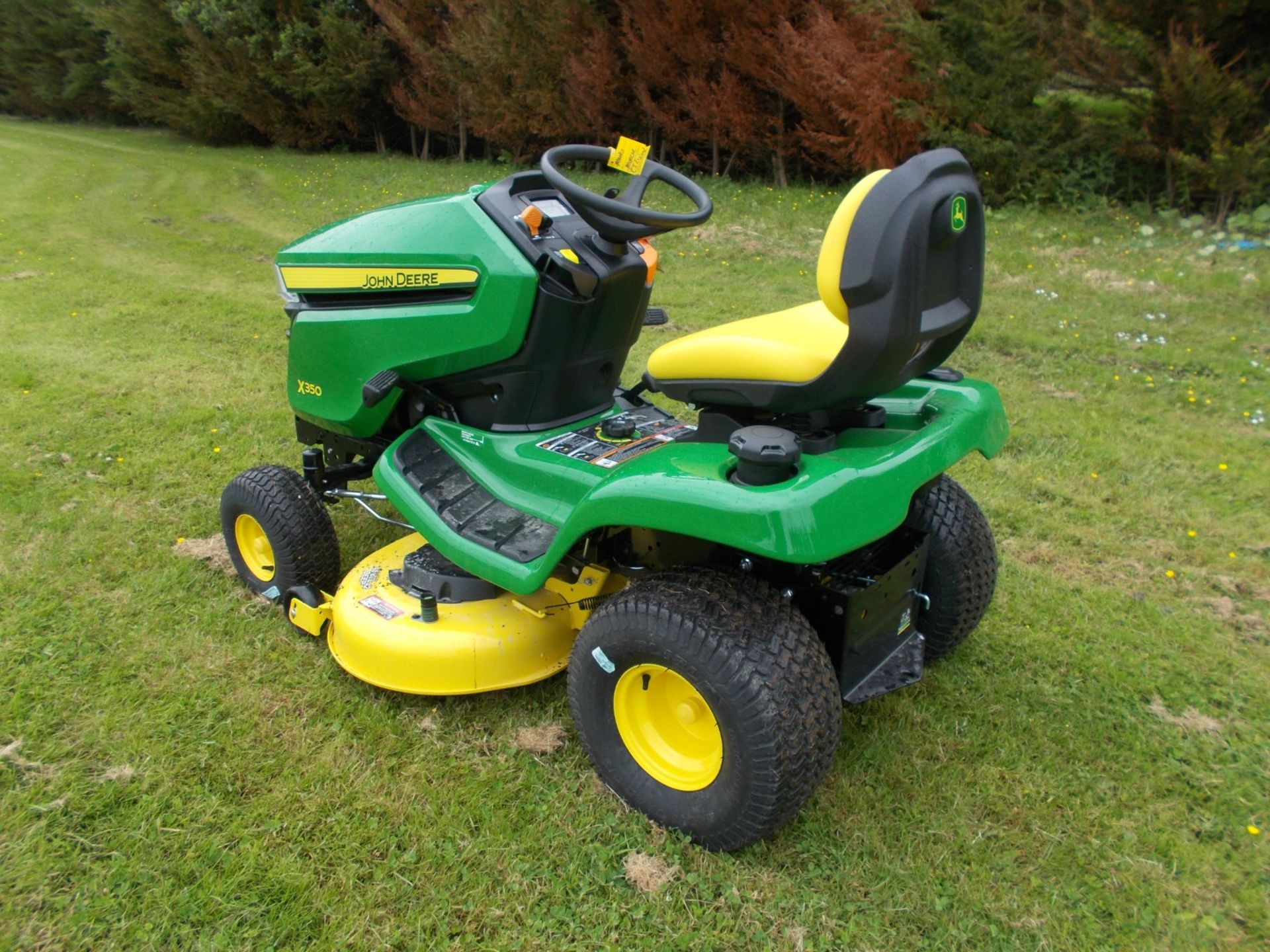 2022 JOHN DEERE X350 RIDE ON MOWER, BRAND NEW *PLUS VAT* - Image 8 of 16