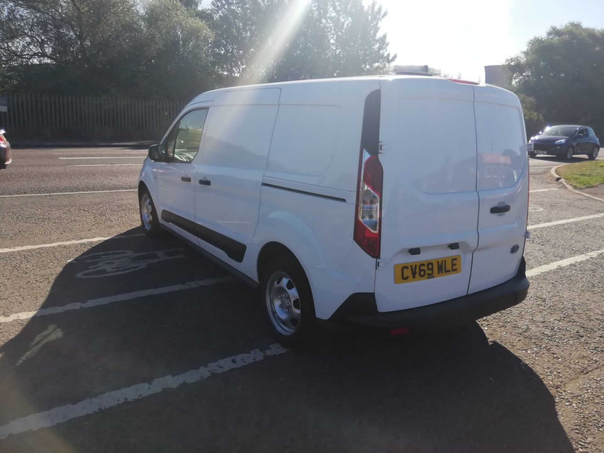 2019/69 FORD TRANSIT CONNECT 230 BASE TDCI WHITE PANEL VAN, 50,000 MILES *PLUS VAT* - Image 8 of 10