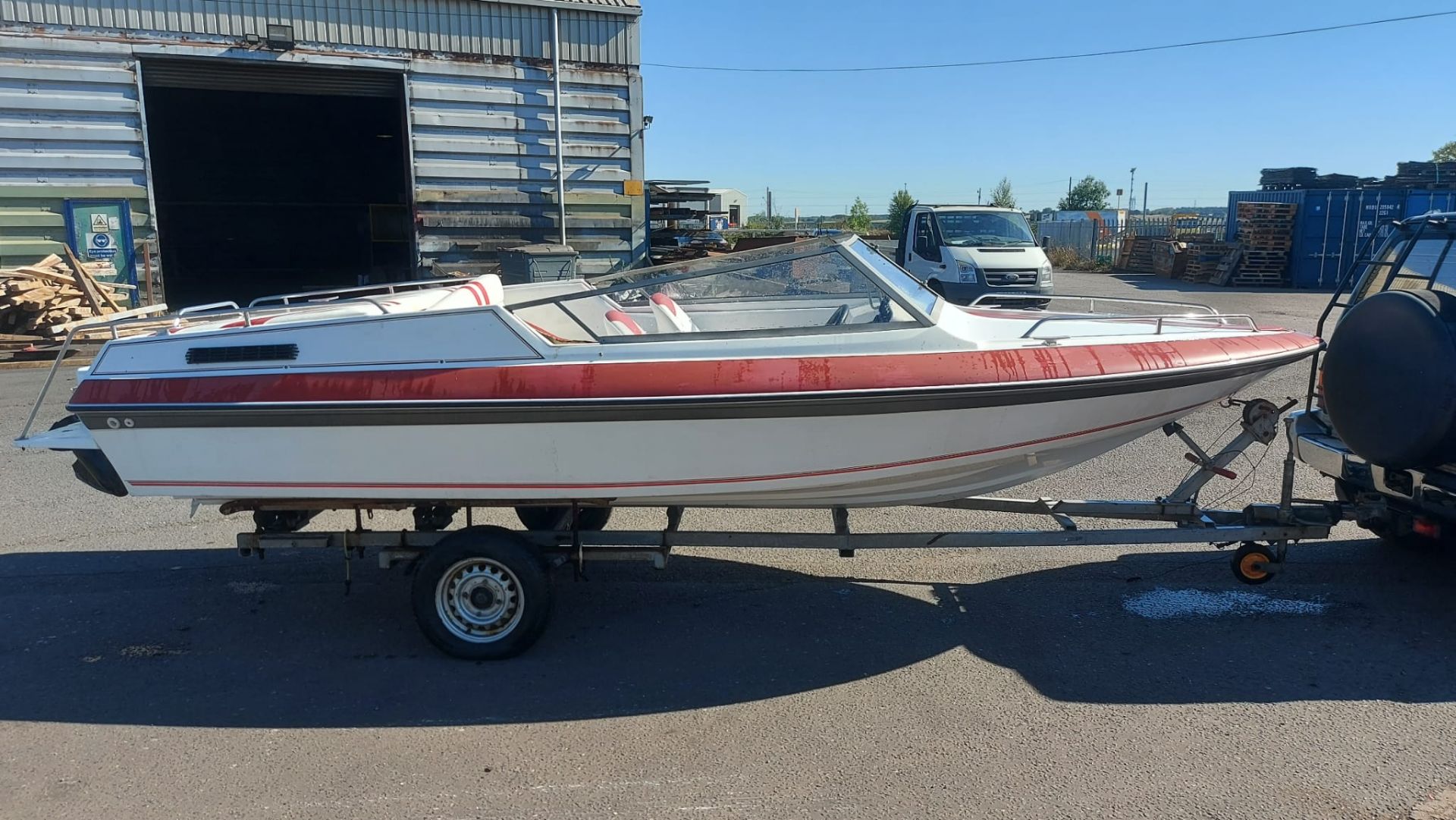 SPEED BOAT AND TRAILER, NO RESERVE! *NO VAT* - Image 3 of 8