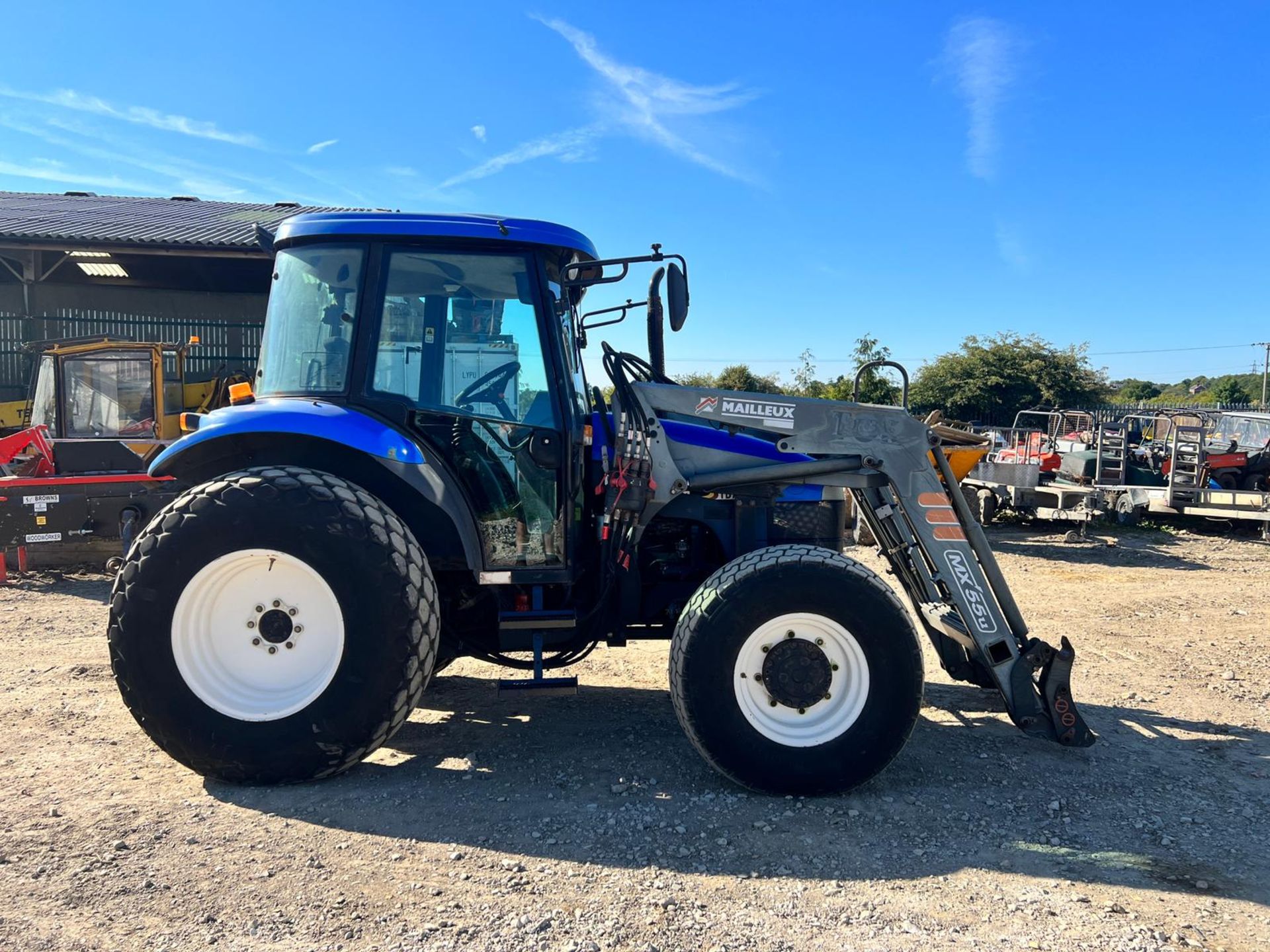 New Holland TD75D 4WD Tractor With Mailleux MX55U Front Loader *PLUS VAT* - Image 5 of 24