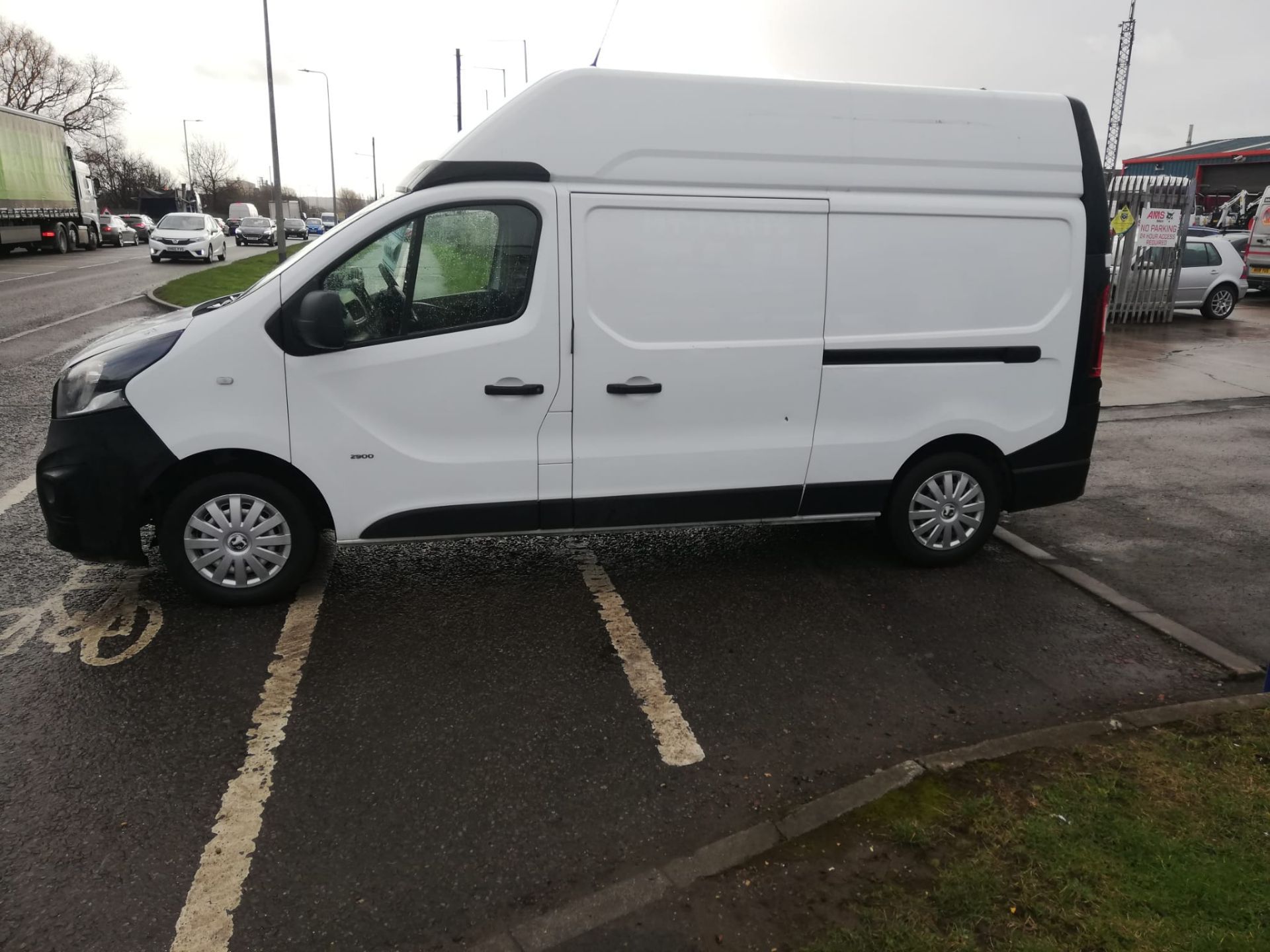 2015/65 VAUXHALL VIVARO 2900 BT PV CDTI ECO S/S WHITE PANEL VAN, 126K MILES, 1.6 DIESEL *PLUS VAT* - Image 4 of 10