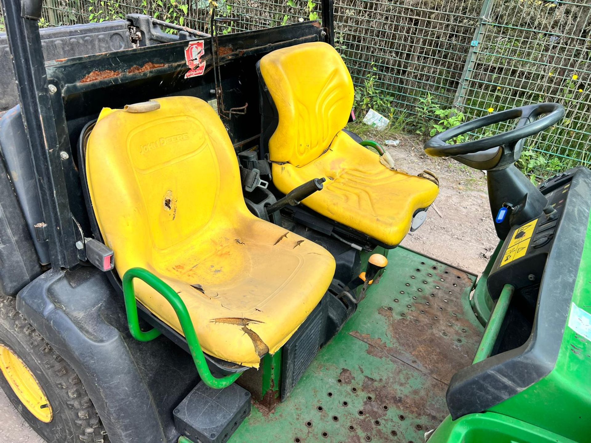 2009/59 JOHN DEERE TH6x4 DIESEL GATOR, SHOWING A LOW 1747 HOURS *PLUS VAT* - Image 15 of 15