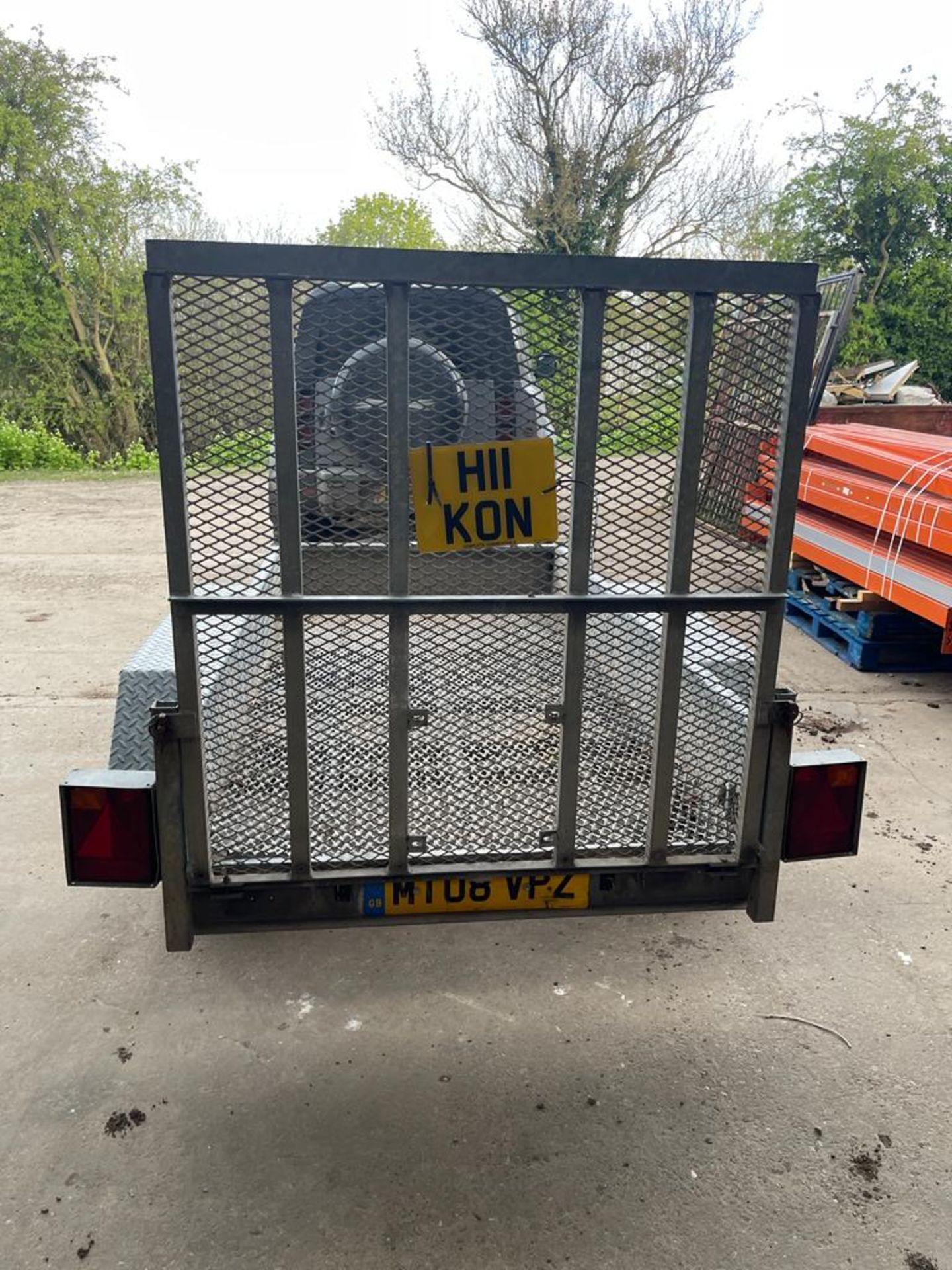 INDESPENSION PLANT TRAILER, 1600kg, 4'2" X 8'2" bed, Good condition *NO VAT* - Image 7 of 13