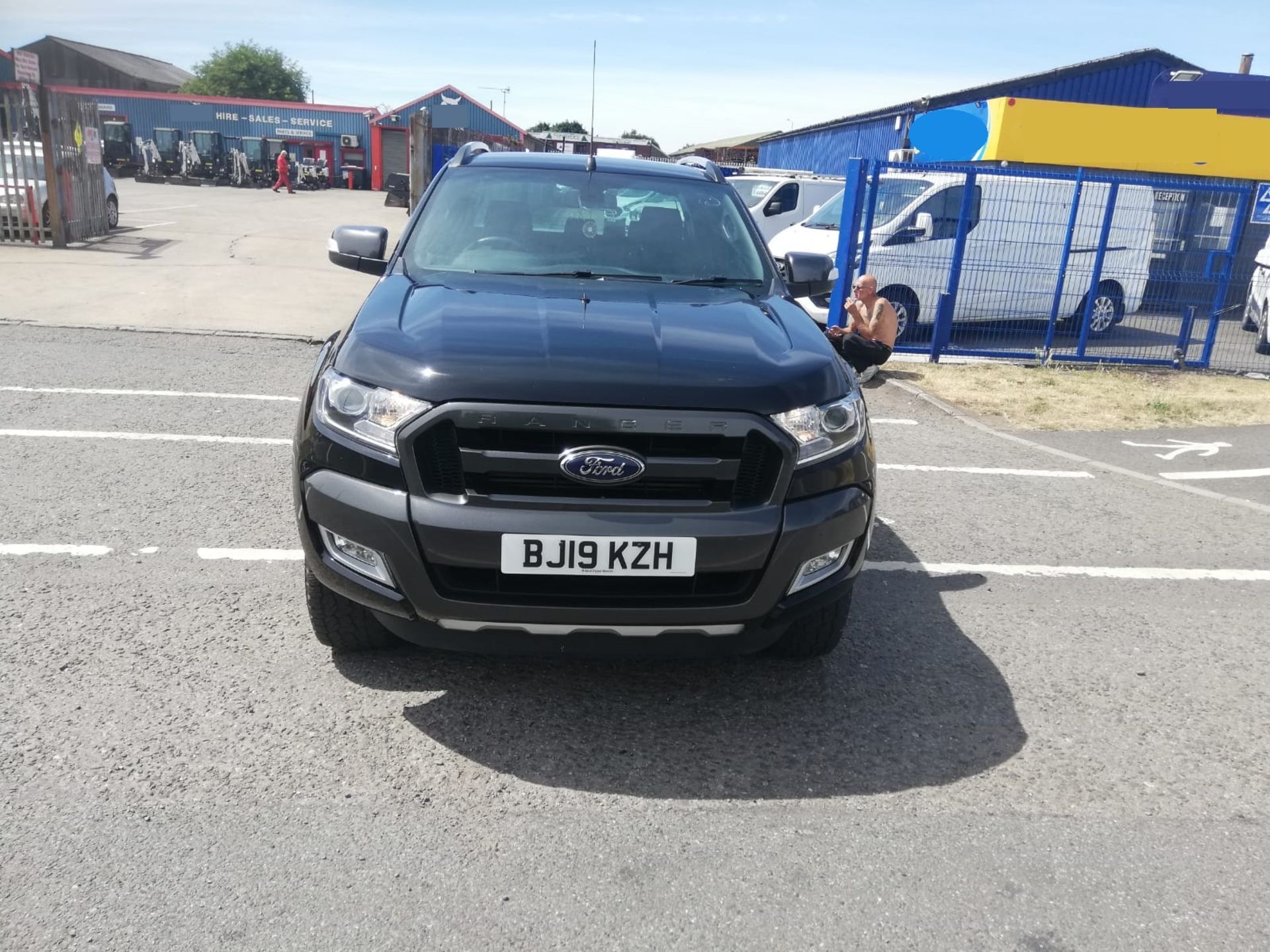 2019 FORD RANGER WILDTRAK 4X4 DCB TDCI AUTO BLACK PICK UP, 68K MILES *PLUS VAT* - Image 2 of 9