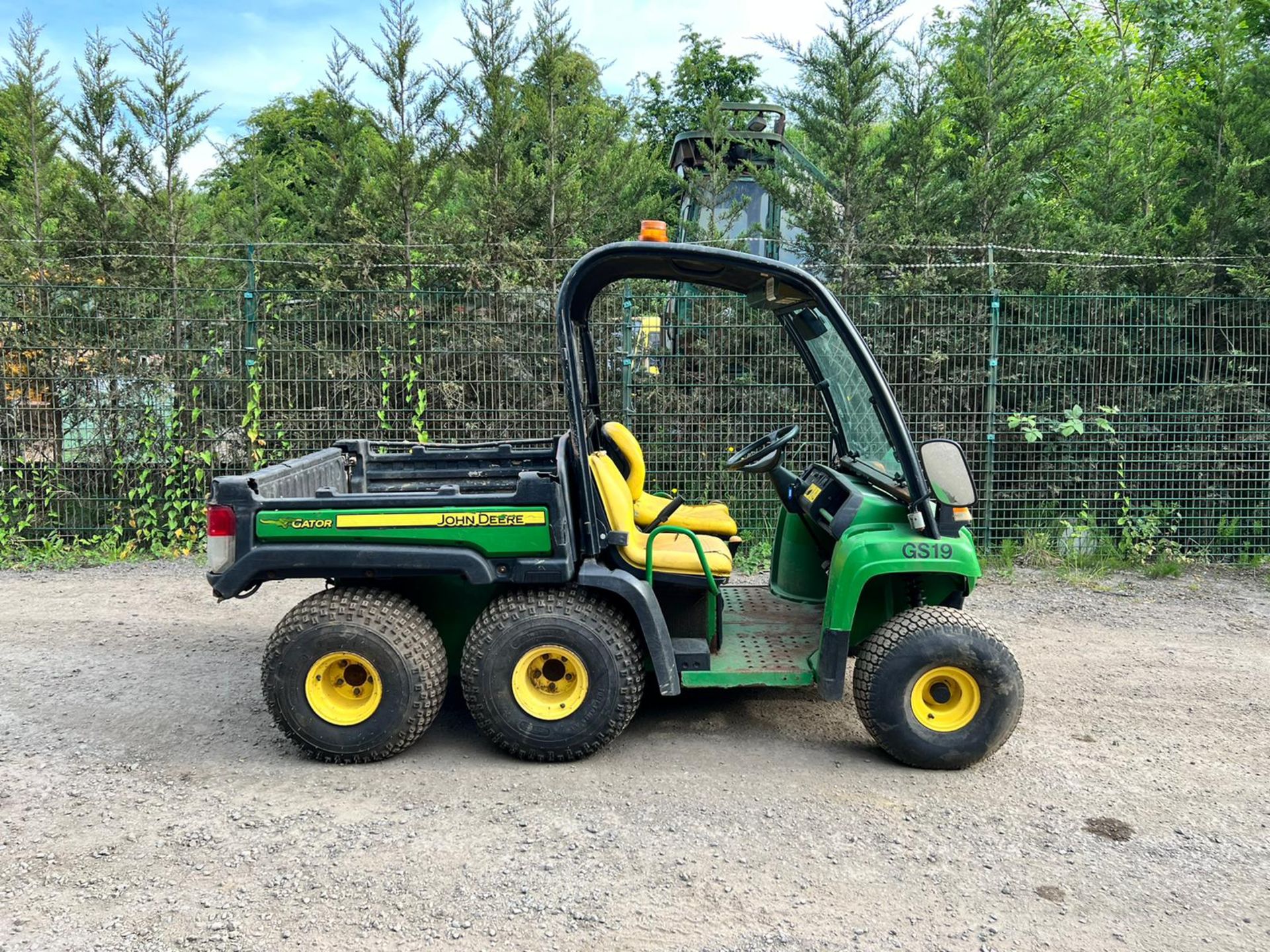 2009/59 JOHN DEERE TH6x4 DIESEL GATOR, SHOWING A LOW 1747 HOURS *PLUS VAT* - Image 6 of 15