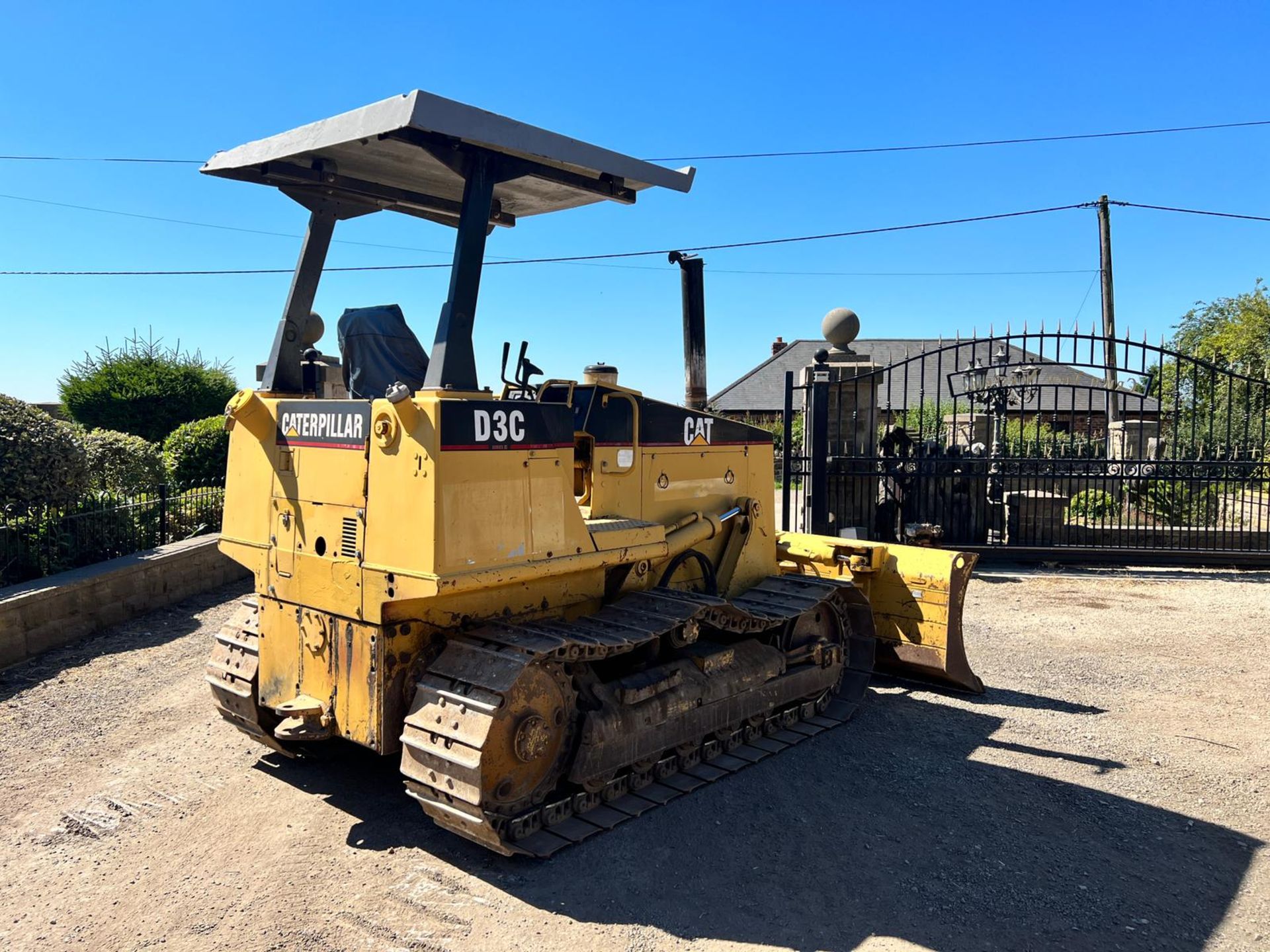 Caterpillar D3C Series III Dozer With 6 Way Pat Blade *PLUS VAT* - Image 6 of 20