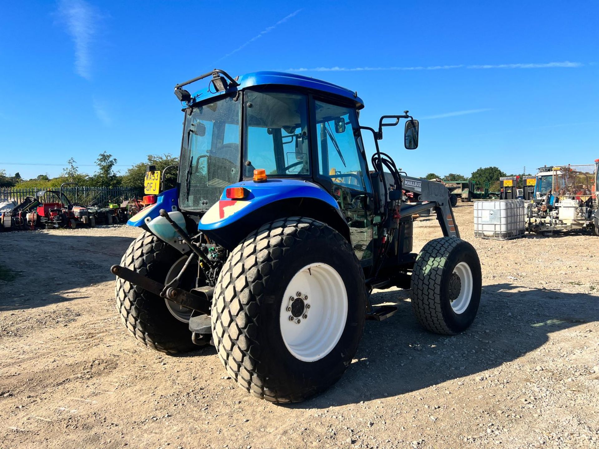 New Holland TD75D 4WD Tractor With Mailleux MX55U Front Loader *PLUS VAT* - Image 4 of 24