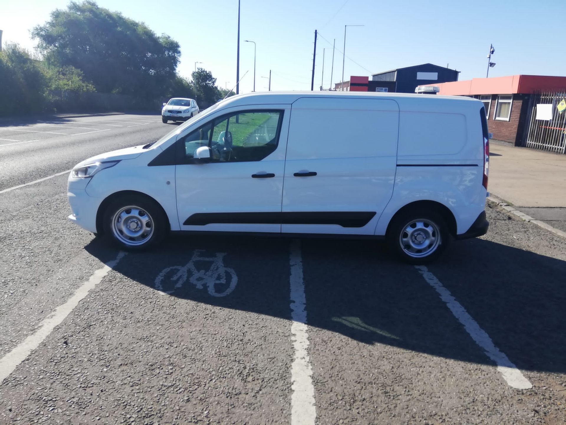 2019/69 FORD TRANSIT CONNECT 230 BASE TDCI WHITE PANEL VAN, 50,000 MILES *PLUS VAT* - Image 4 of 10