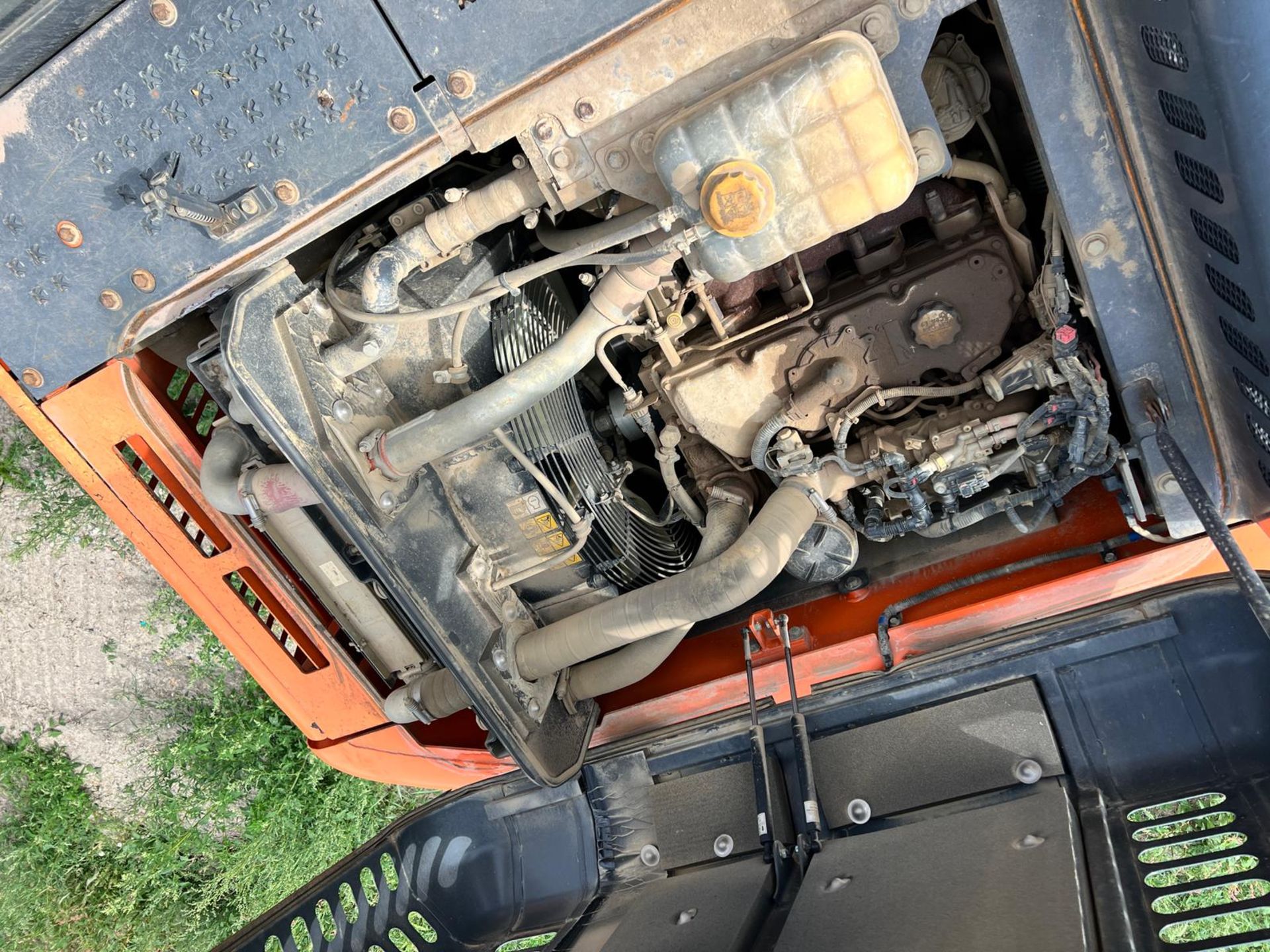 2015 Doosan DX140LC 14 Tonne Excavator With Geith Hydraulic Tilt Quick Hitch *PLUS VAT* - Image 9 of 28