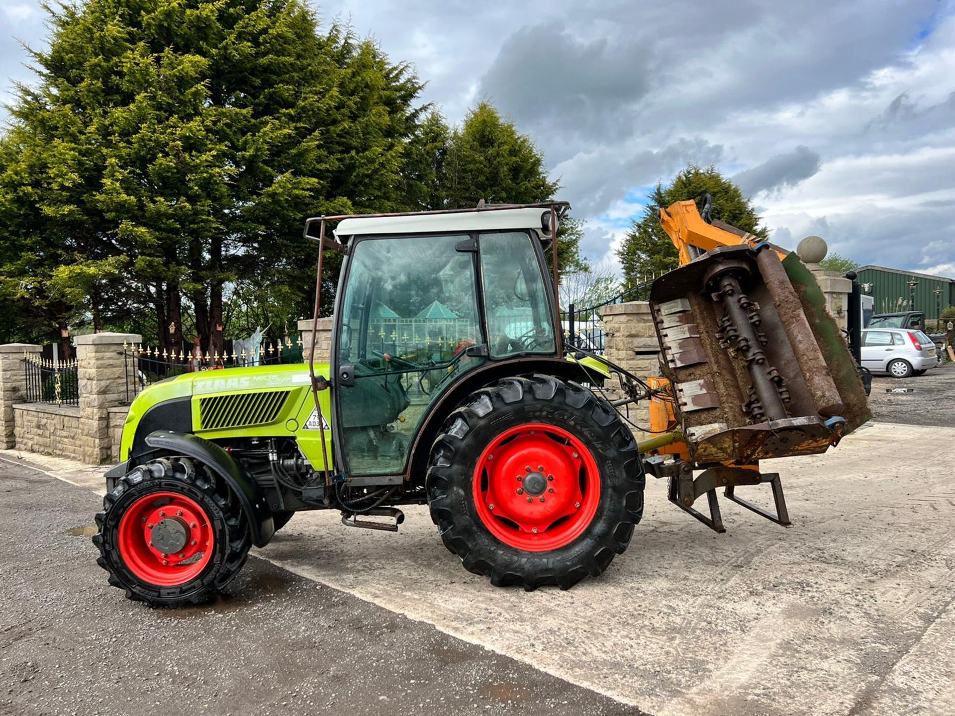 2008 Claas Nectis 267F 97HP 4WD Compact Tractor With Reco Ferri TIG 120 Hedge Cutter *PLUS VAT* - Image 7 of 25