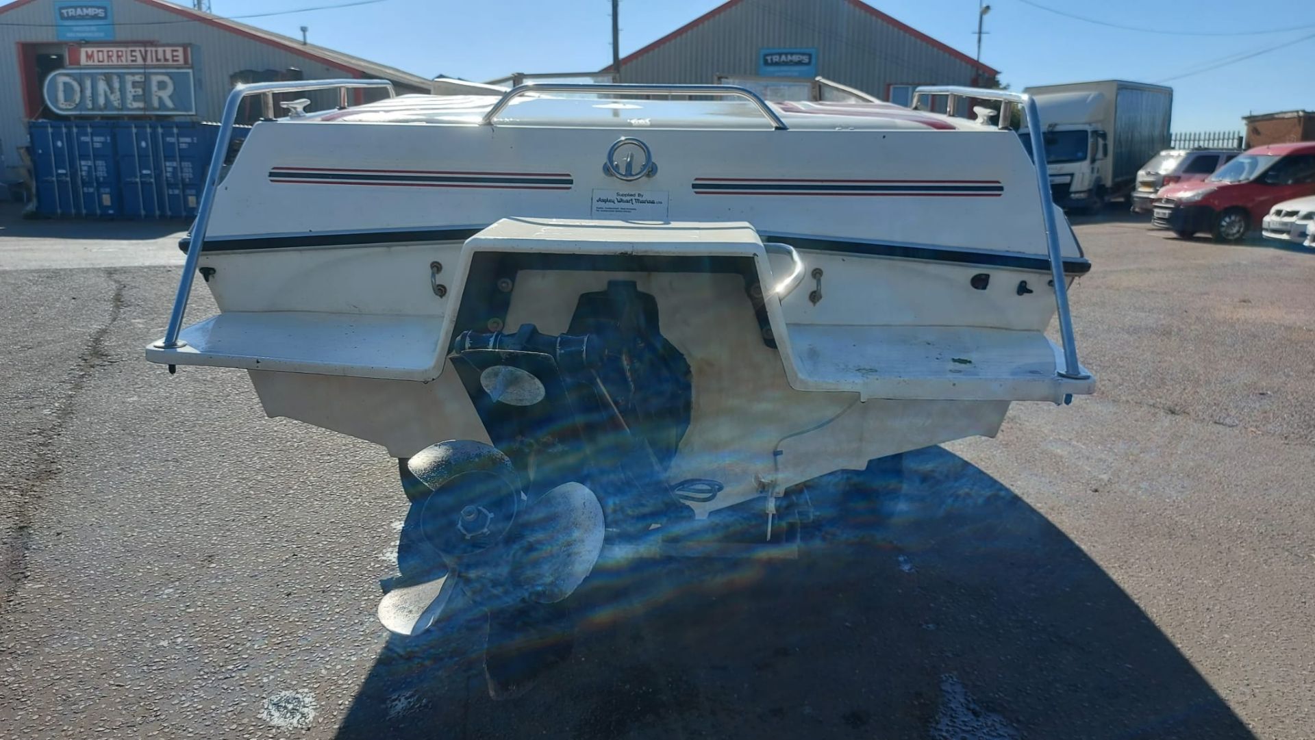 SPEED BOAT AND TRAILER, NO RESERVE! *NO VAT* - Image 6 of 8