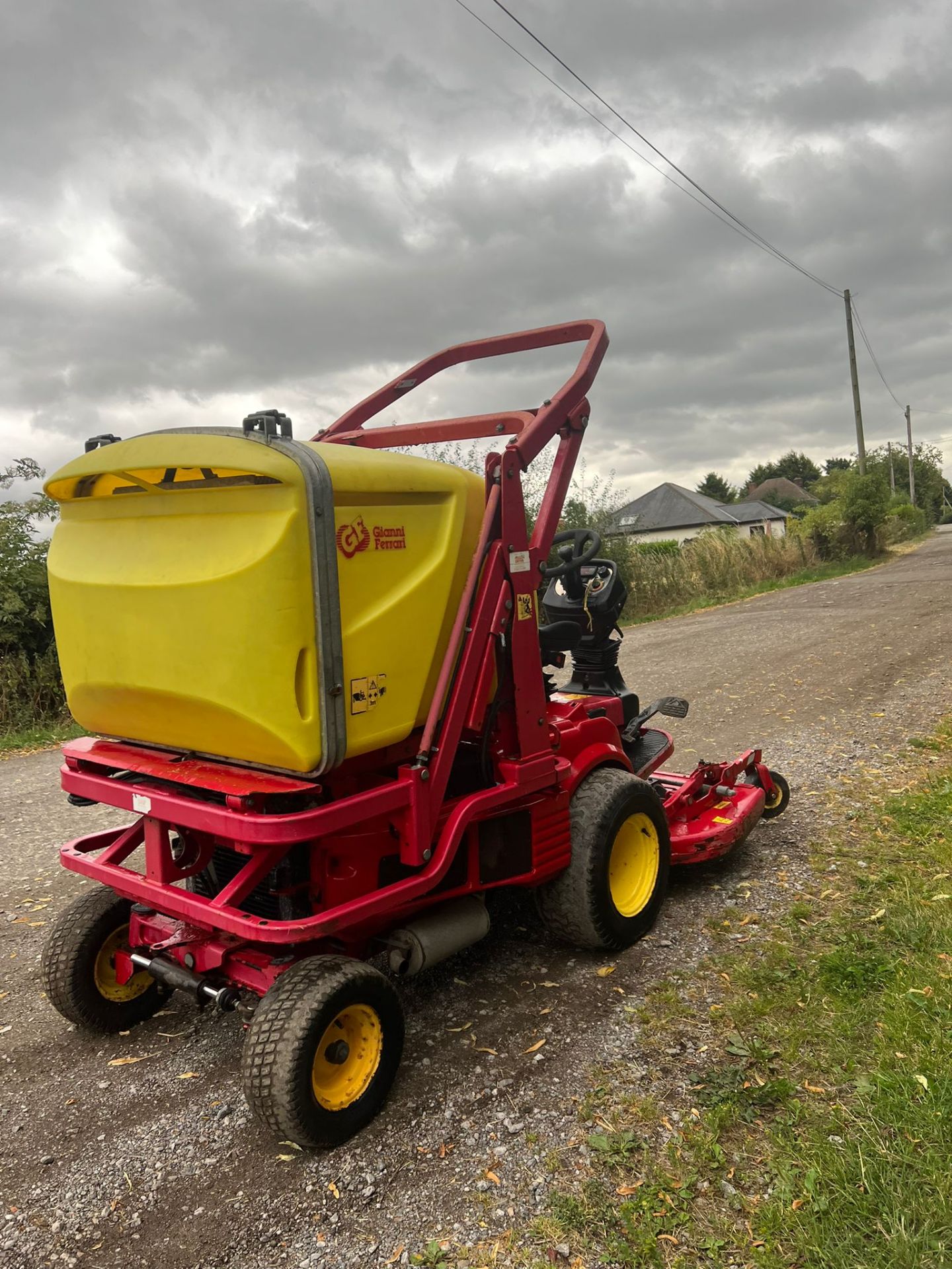 Gianni Ferrari PG280D Ride On Lawn Mower *PLUS VAT* - Image 8 of 11