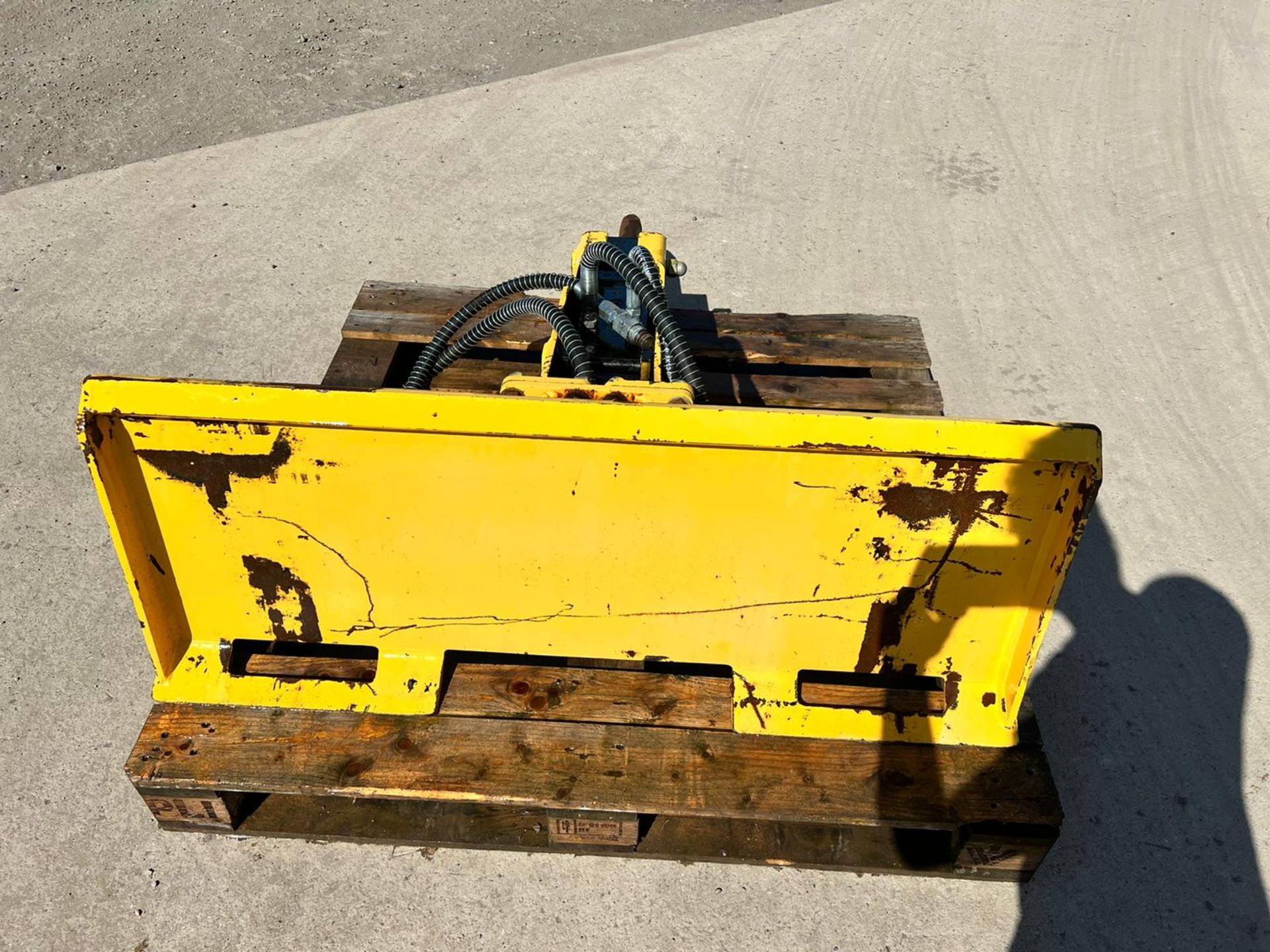 TMG Hydrualic Rock Breaker *PLUS VAT* - Image 11 of 13