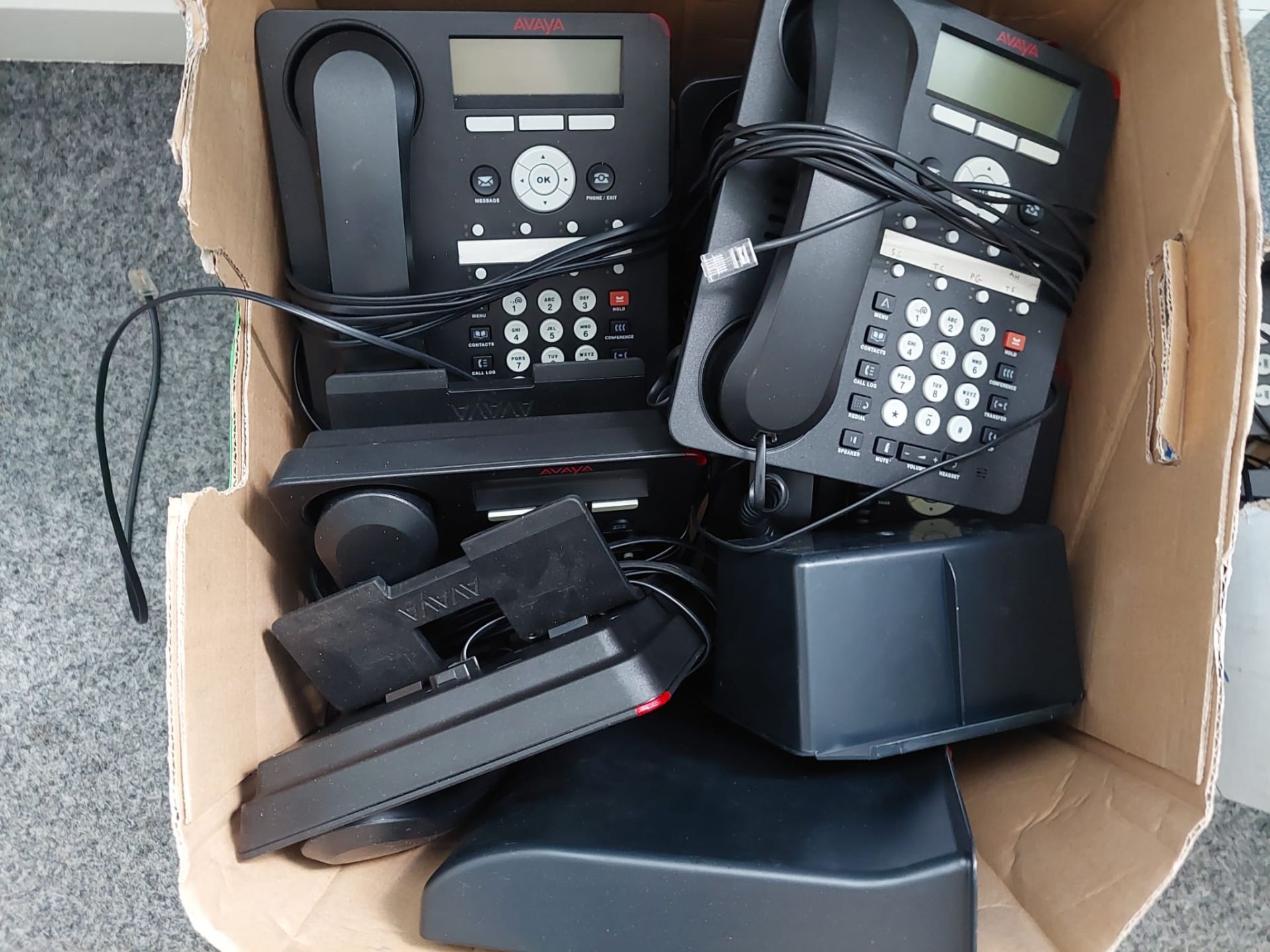 Assortment of Avaya Phones and Spare Wires *NO VAT* - Image 2 of 4