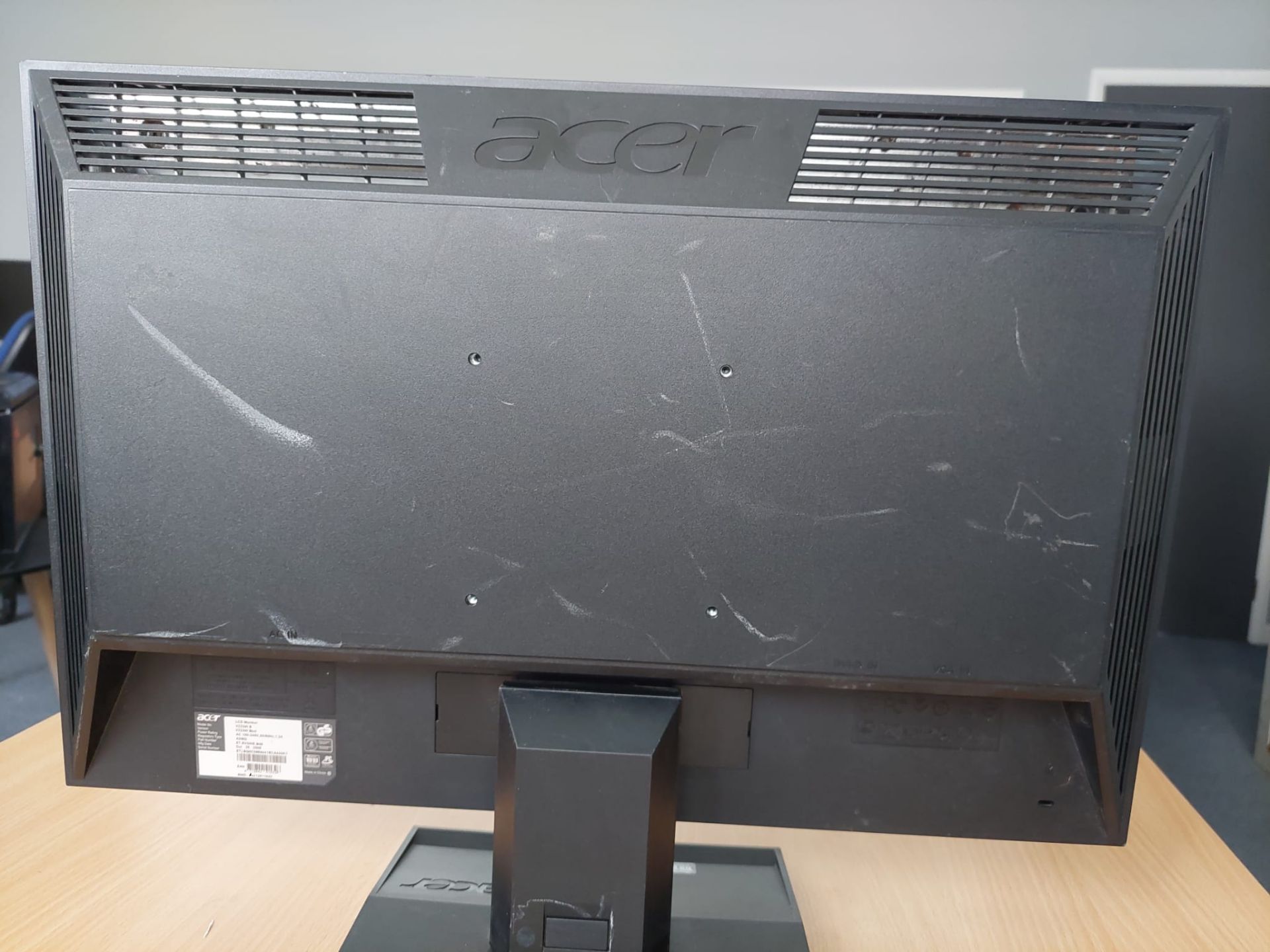 Acer V223w 22inch Inch Widescreen Monitor *NO VAT* - Image 2 of 5