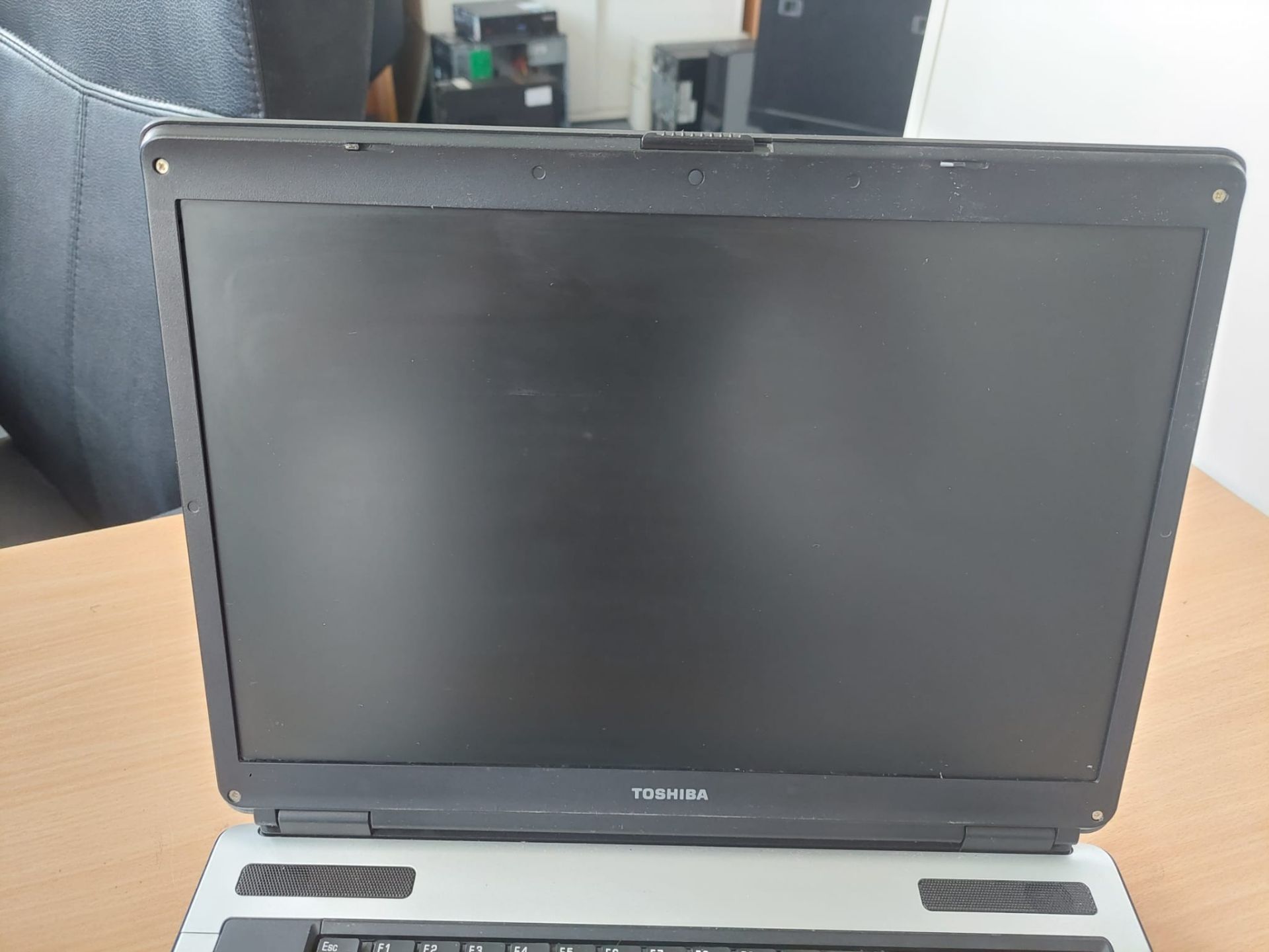 Vintage 2006 Toshiba Satellite PRO A100 Laptop w/ Windows XP *NO VAT* - Image 3 of 19