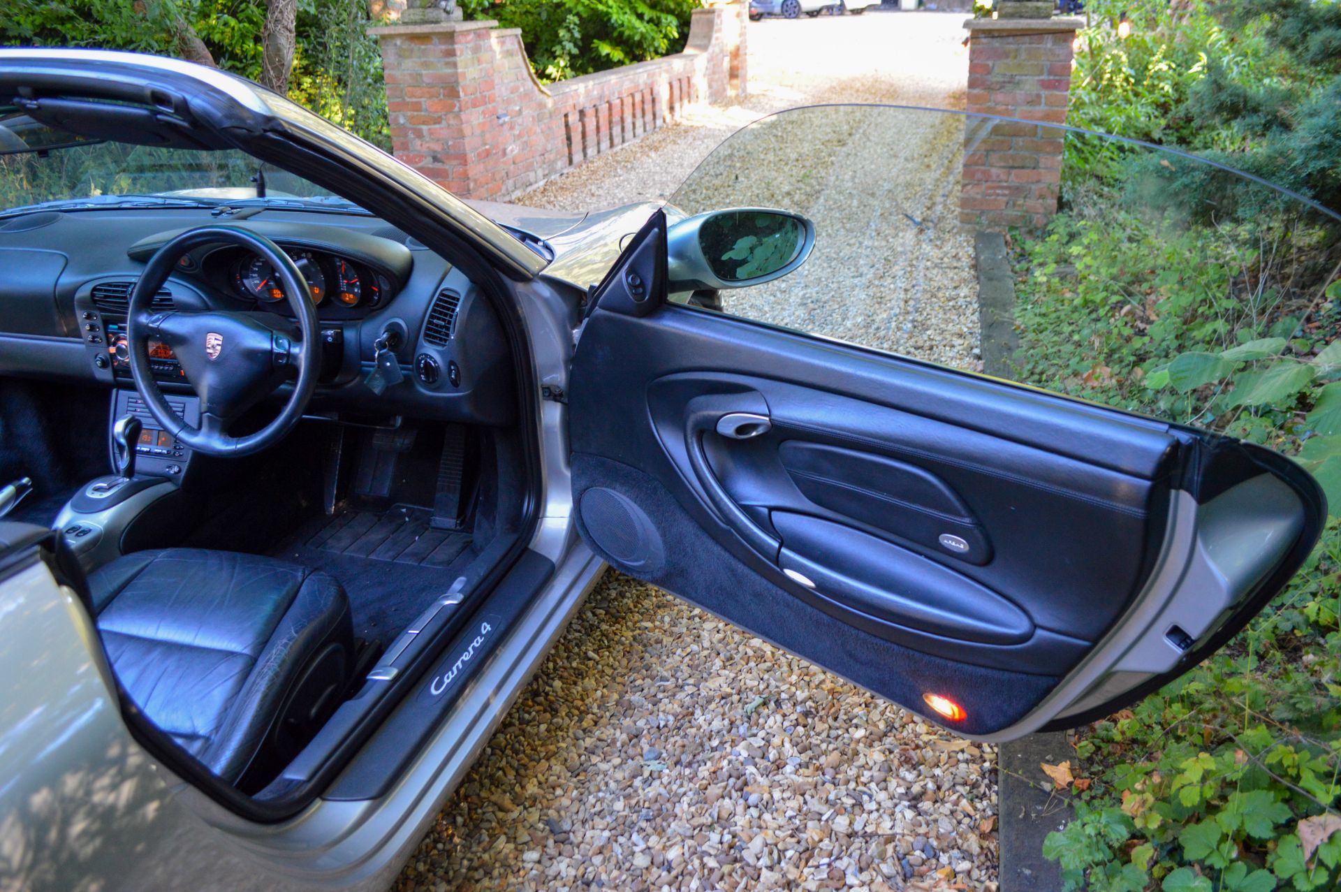 1999 PORSCHE 911 CARRERA 4 3.6 TIPTRONIC S SILVER CONVERTIBLE *NO VAT* - Image 40 of 52