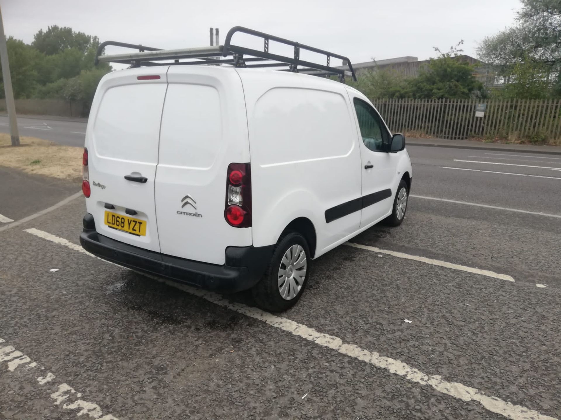 2018/68 CITROEN BERLINGO 850 EN-PRISE BLUEHDI WHITE PANEL VAN, 116,000 MILES *PLUS VAT* - Image 8 of 10