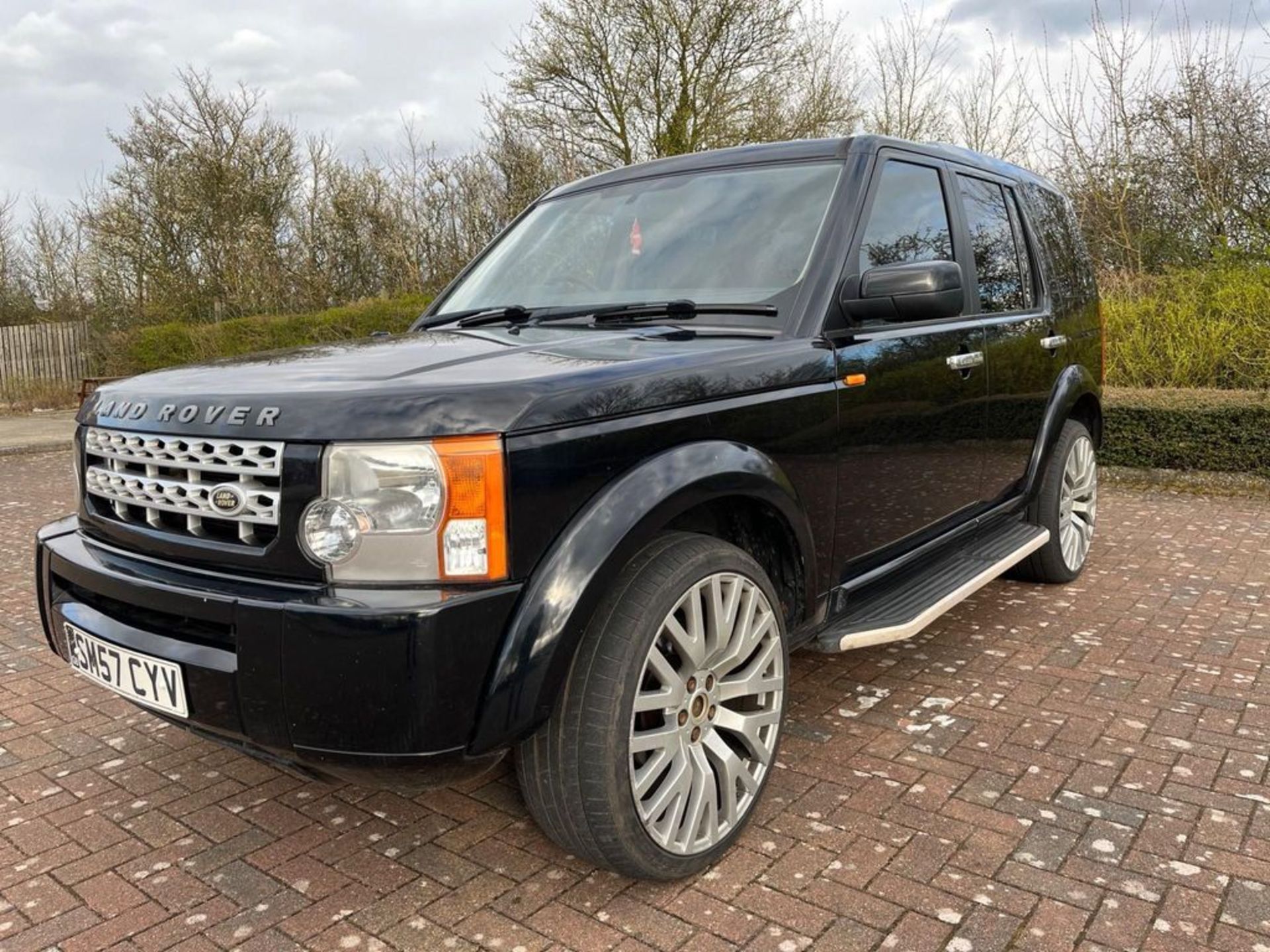 LAND ROVER DISCOVERY TDV6 GS A BLACK ESTATE *NO VAT*