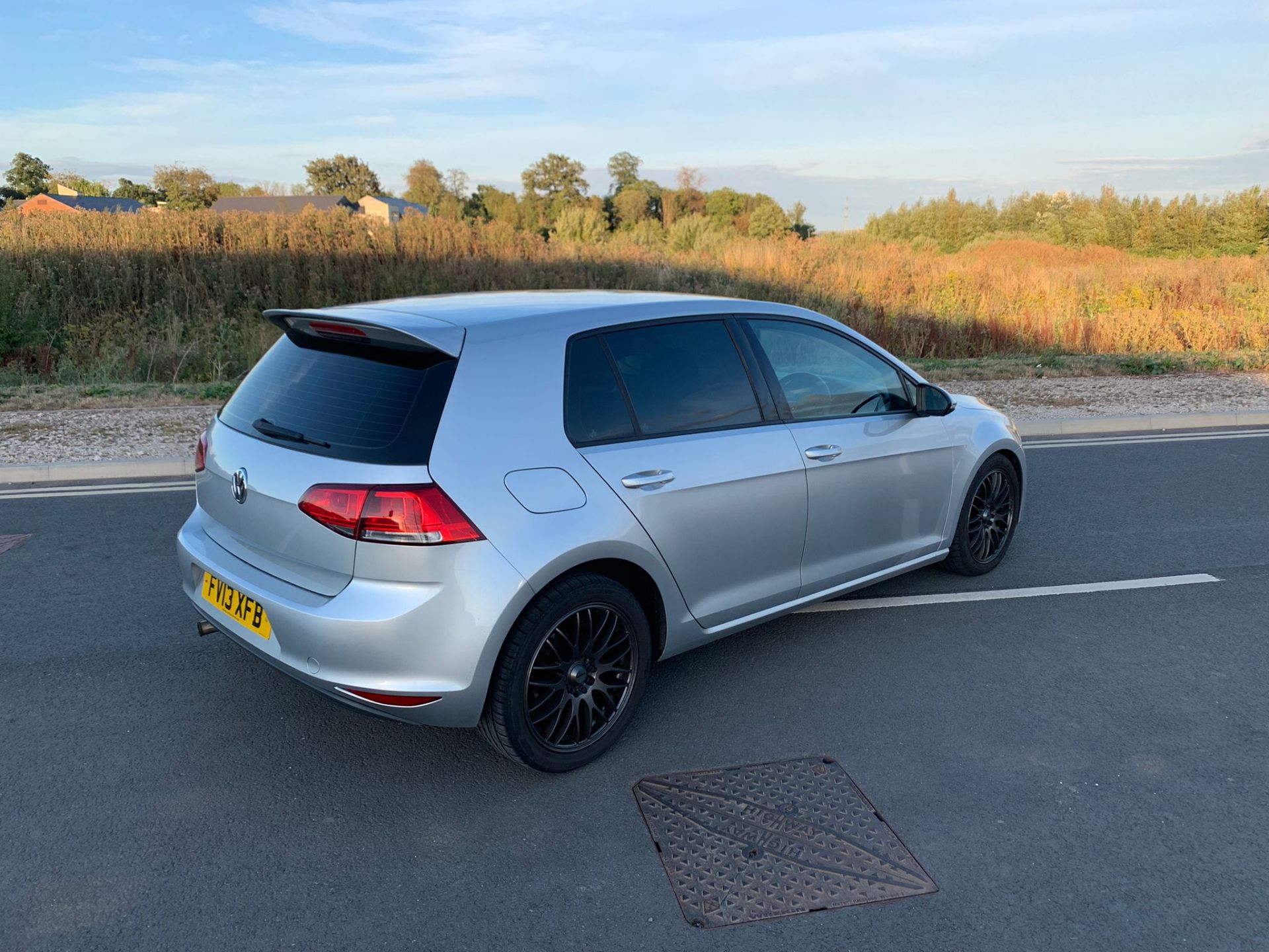 2013 VOLKSWAGEN GOLF S BLUEMOTION TECHN-GY TSI SILVER HATCHBACK *NO VAT* - Image 6 of 12