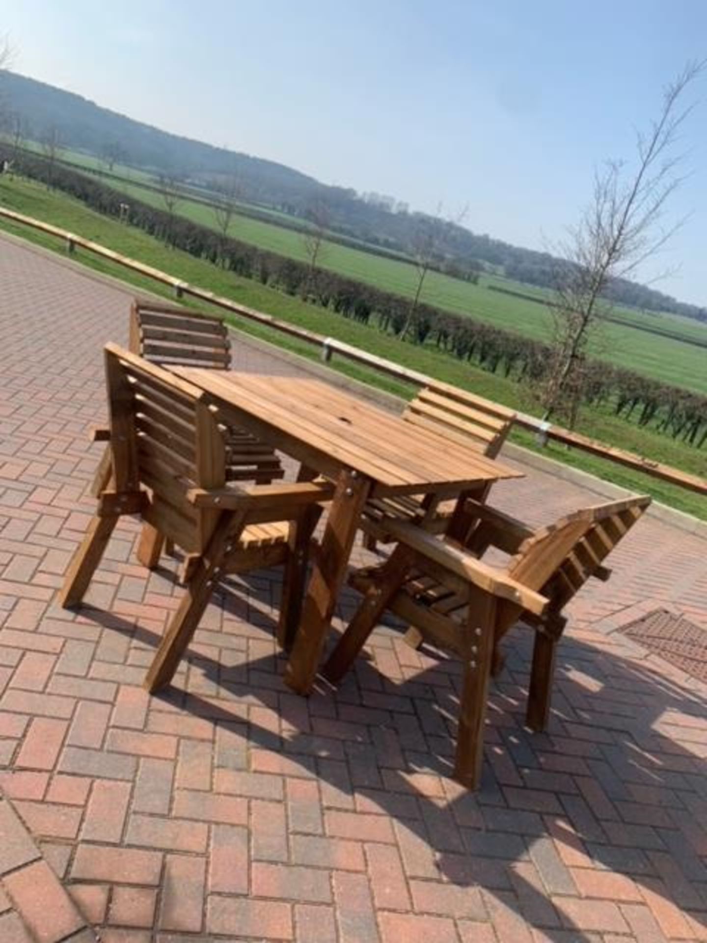 BRAND NEW QUALITY 4 seater handcrafted Garden Furniture set. Table and 4 chairs *NO VAT* - Bild 5 aus 7