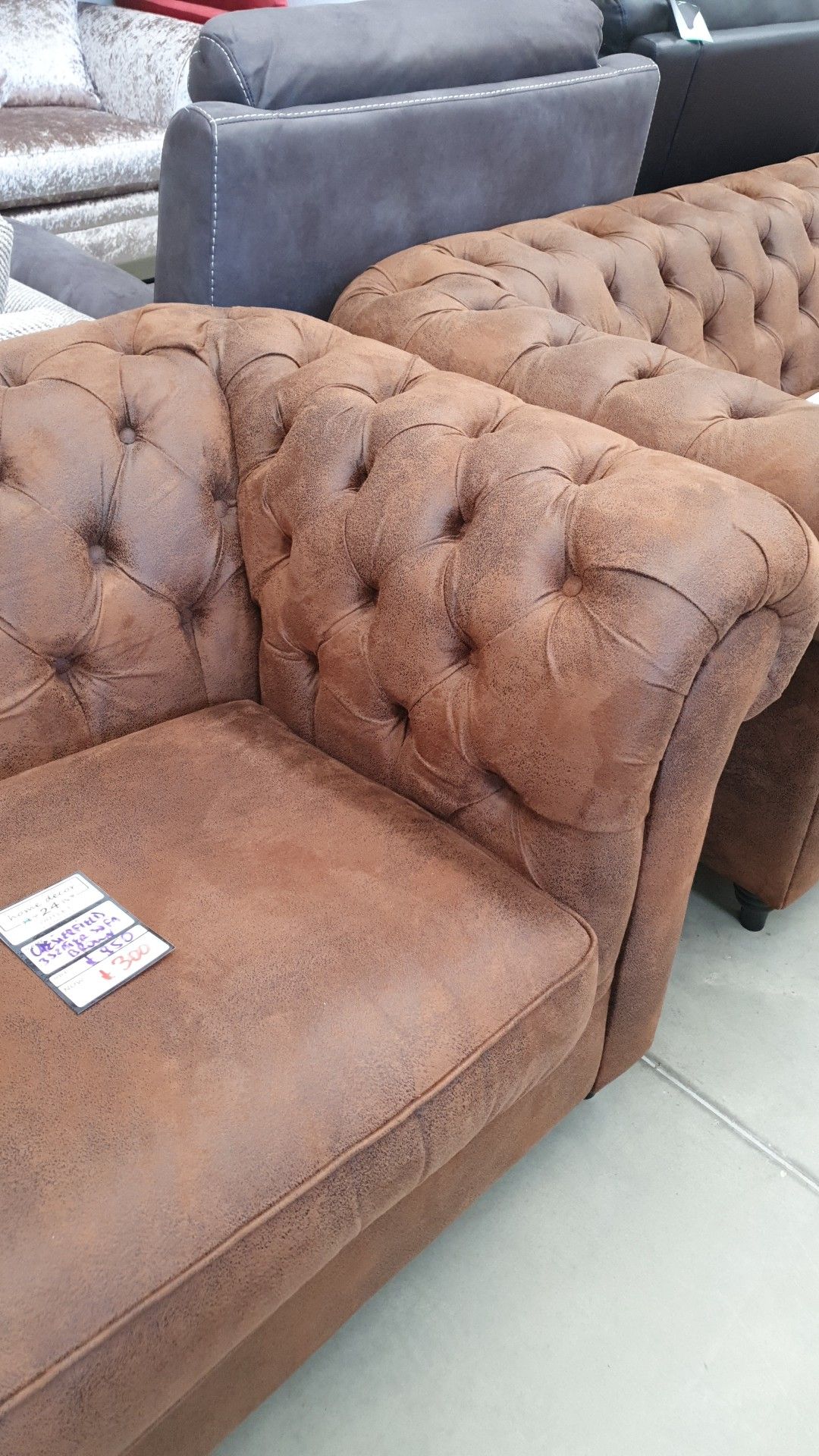 CHESTERFIELD 3 SEATER SOFA BROWN RRP £850 *NO VAT* - Image 2 of 3