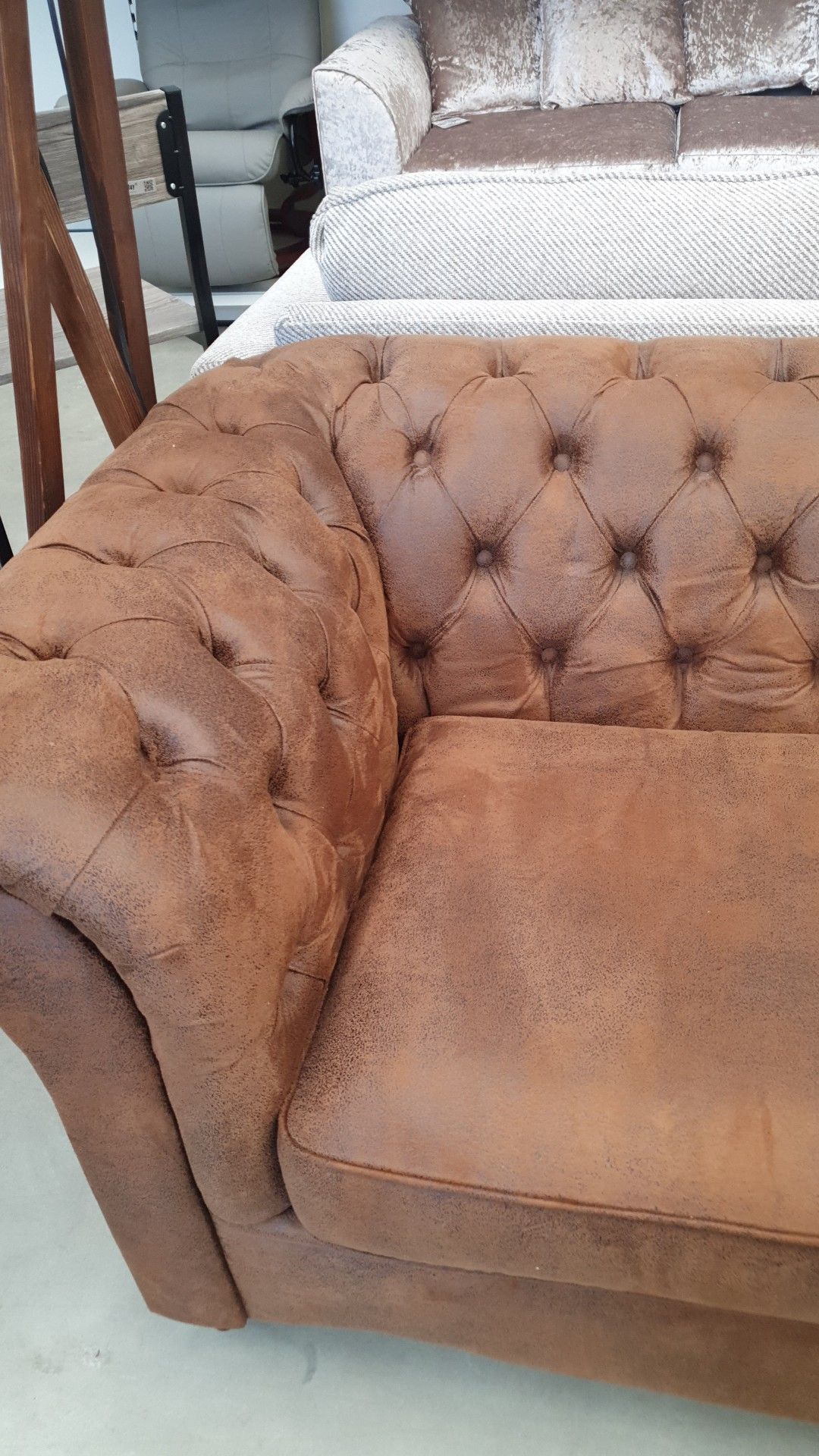 CHESTERFIELD 3 SEATER SOFA BROWN RRP £850 *NO VAT* - Image 3 of 3