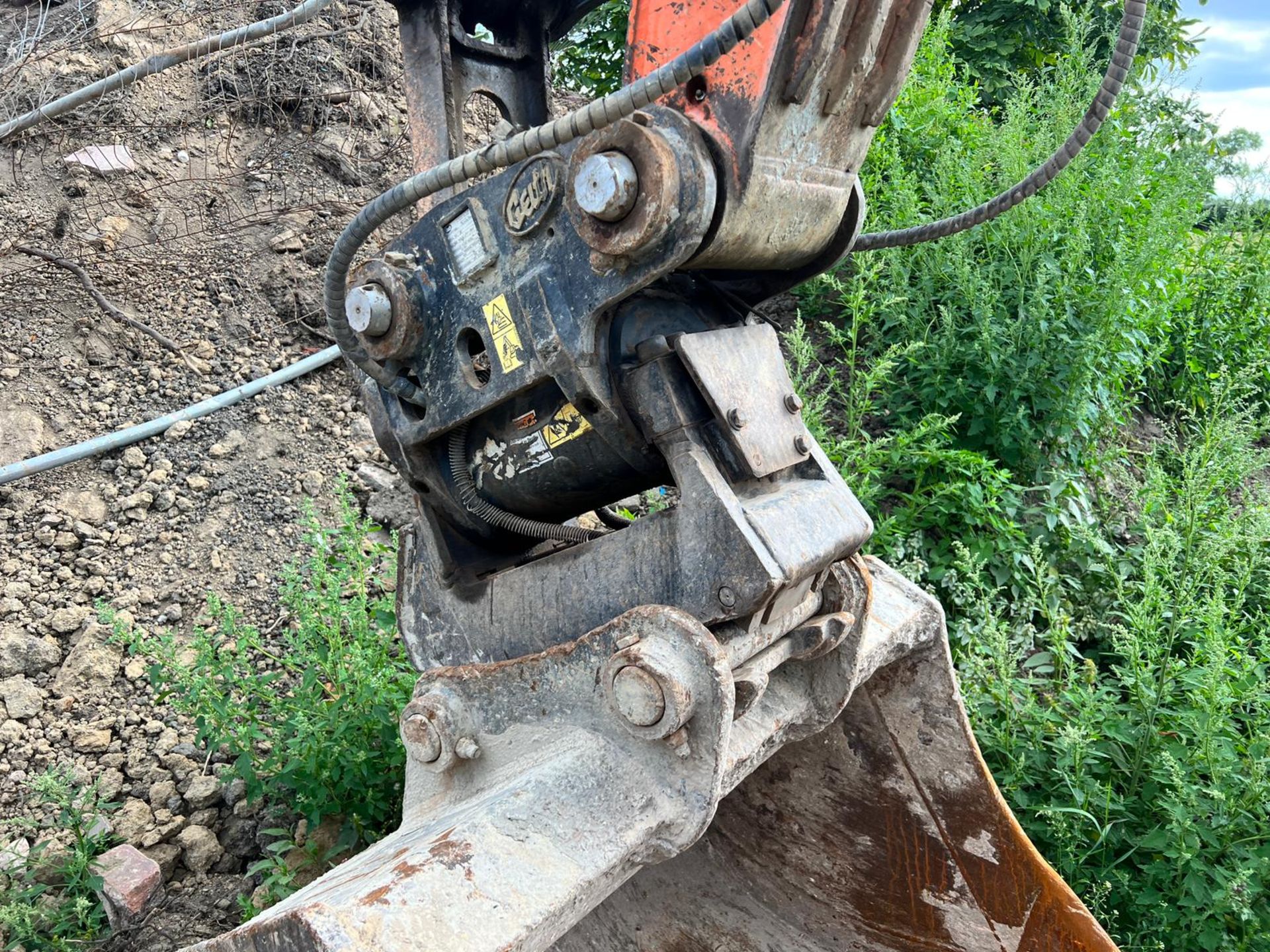 2015 Doosan DX140LC 14 Tonne Excavator With Geith Hydraulic Tilt Quick Hitch *PLUS VAT* - Image 26 of 28
