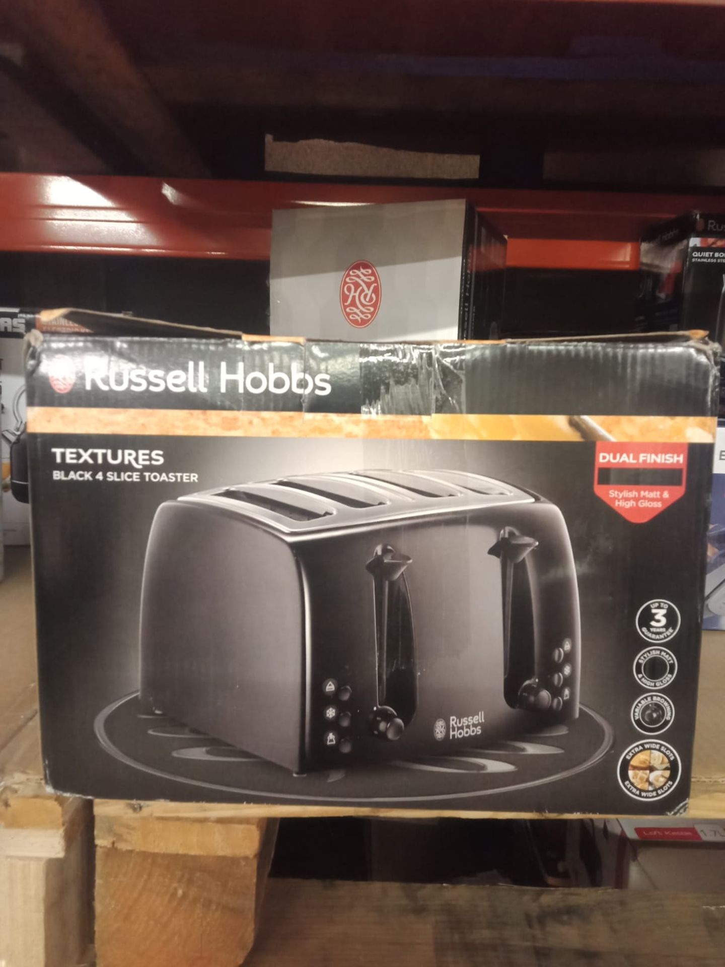 JOB LOT OF VARIOUS ELECTRONICS - WHICH INCLUDE, RUSSELL HOBBS IRON, POPCORN MAKER, TOASTER, BLENDER - Image 4 of 19