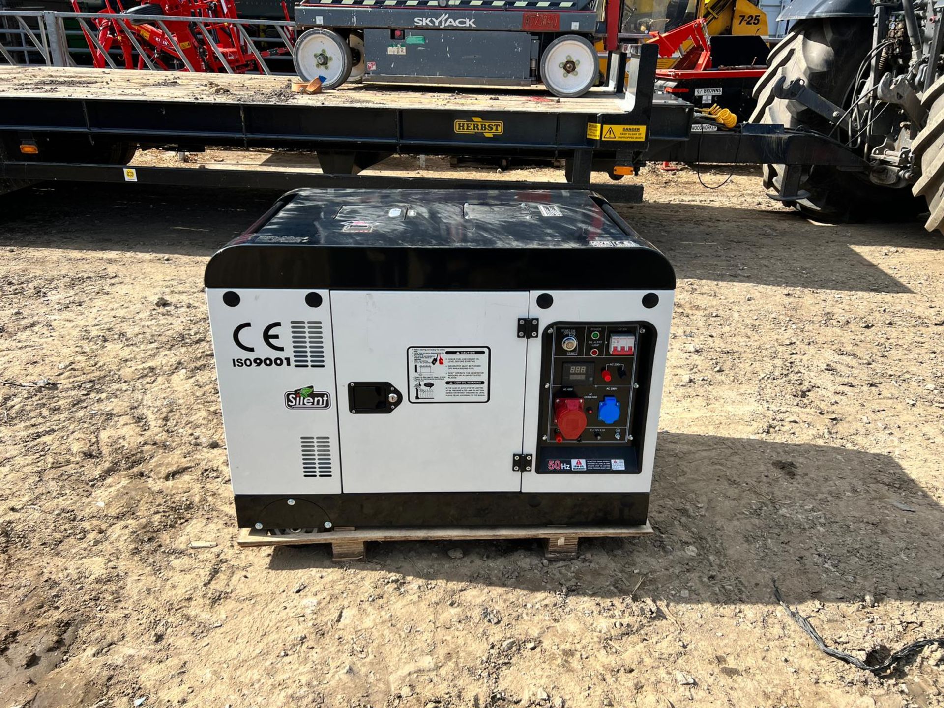 New And Unused DG12000SE3 Diesel Generator *PLUS VAT* - Image 3 of 13