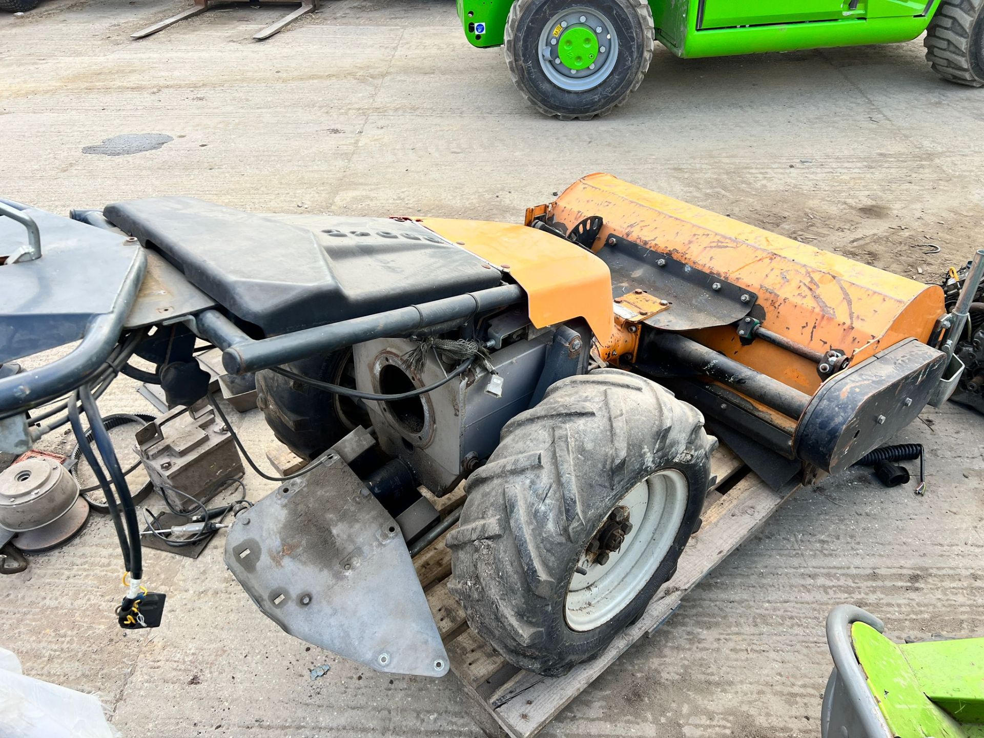 2011 Reform Hydro Walk Behind Flail Mower With Vanguard V Twin Engine, Good Solid 1 Metre Flail Head - Image 12 of 15