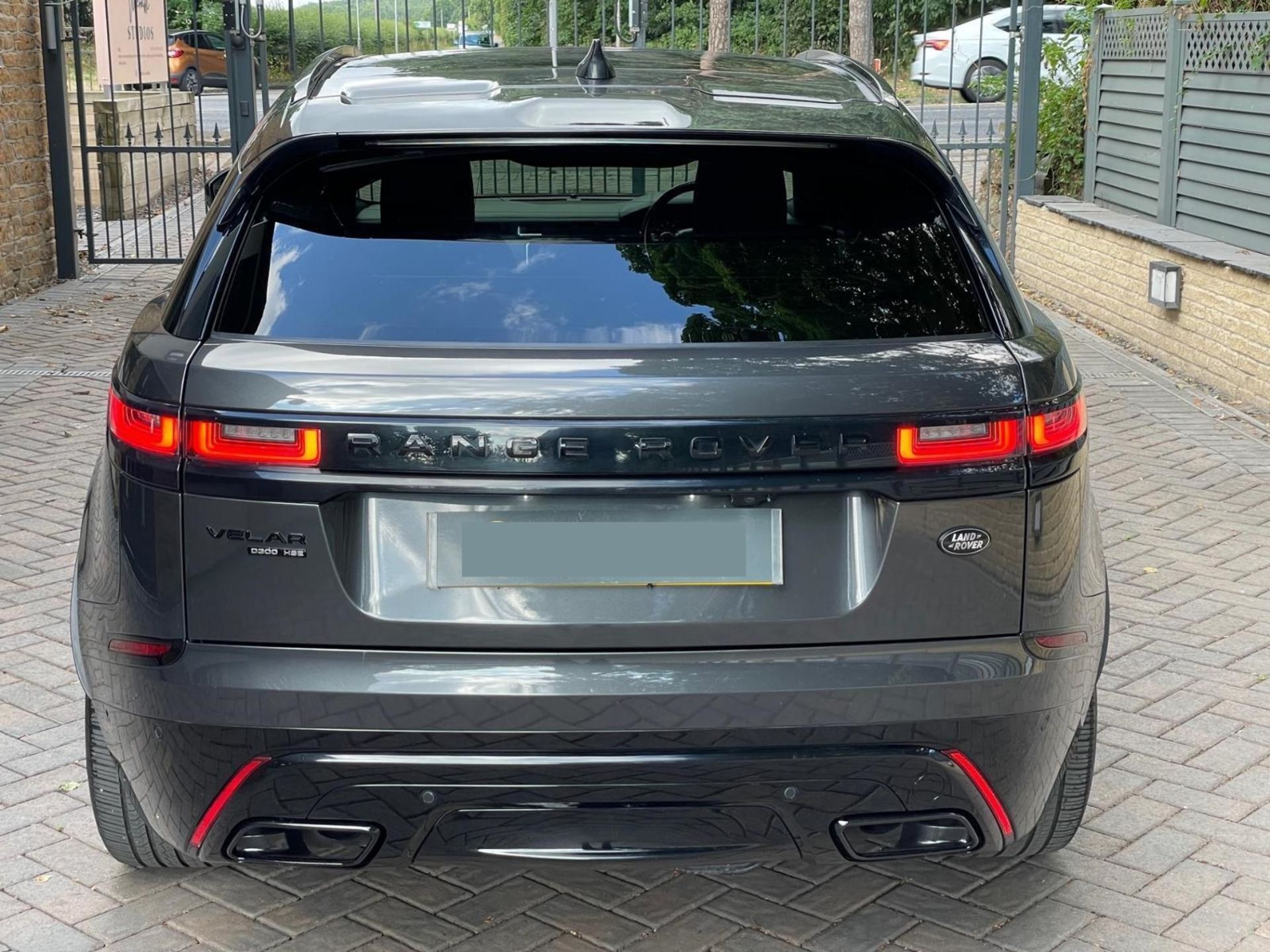 2017/17 REG LAND ROVER RANGE ROVER VELAR 3.0 D300 R-DYNAMIC HSE 5DR AUTO DIESEL *NO VAT* - Image 5 of 12