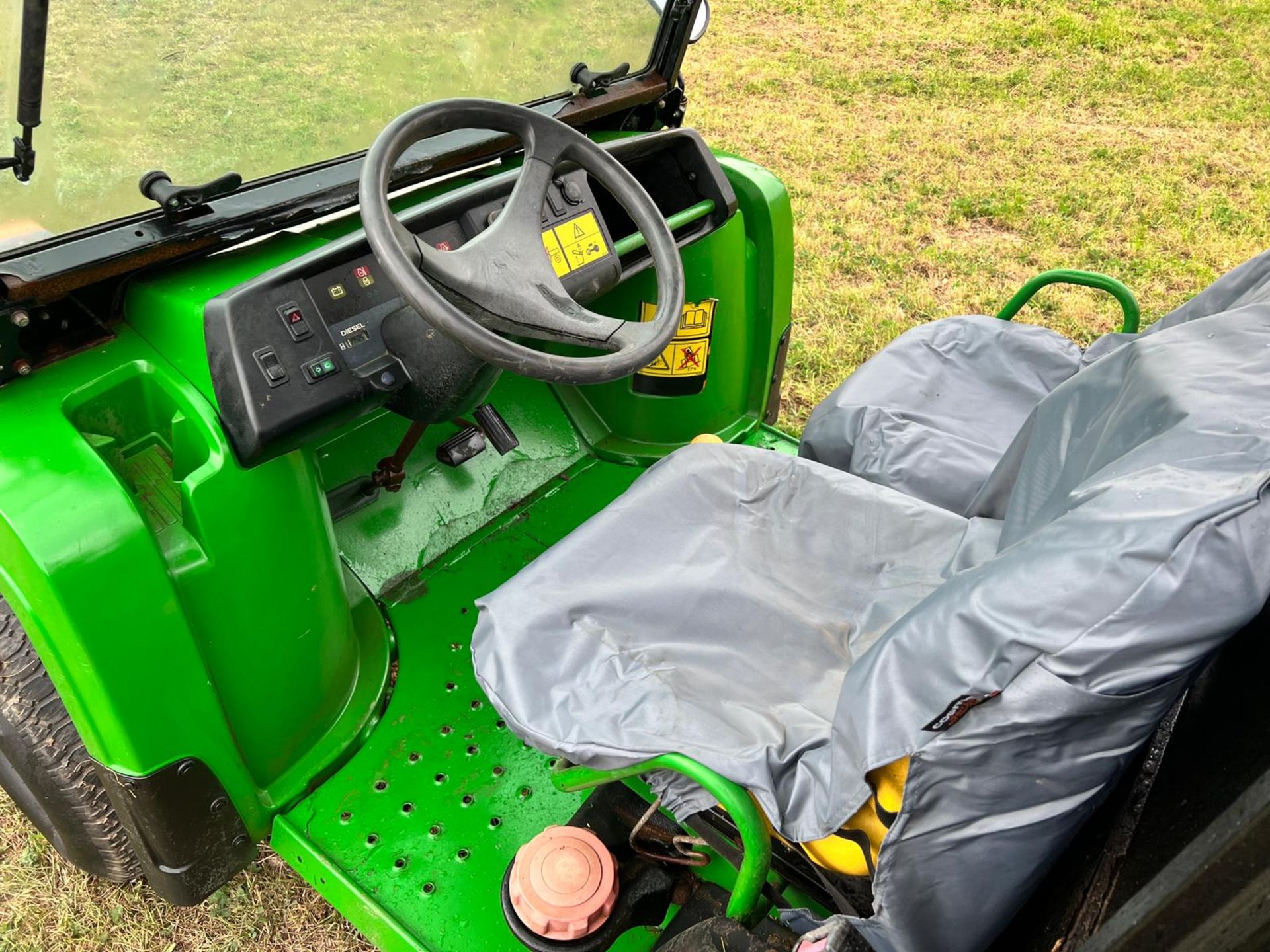 2009/59 John Deere TH6x4 Diesel Gator, Runs And Drives, Showing A Low 1742 Hours *PLUS VAT* - Image 16 of 17