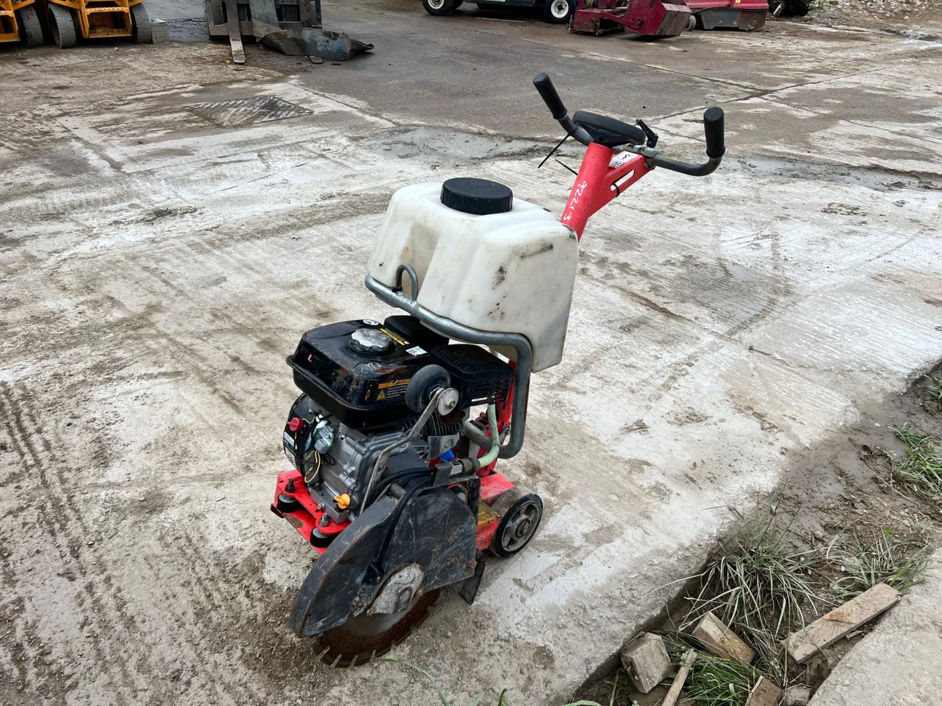 2014 Husqvarna FS305 350mm Petrol Floor Saw With Blade, Runs And Works, Water Tank *PLUS VAT* - Image 5 of 10