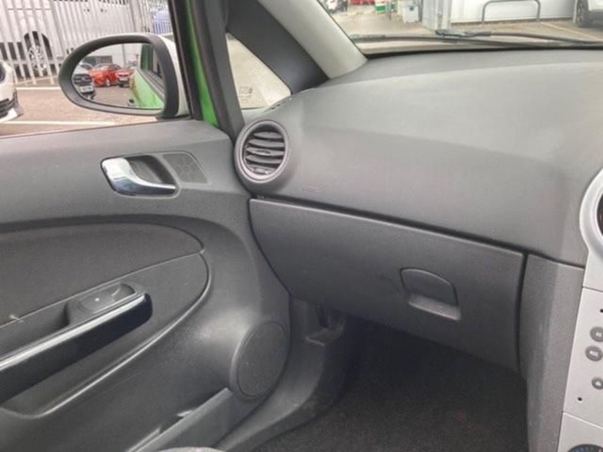2014 Vauxhall Corsa 1.2 Petrol 16V Sting 3 Door Hatchback - 61,753 MILES - 1 KEY *NO VAT* - Image 9 of 17
