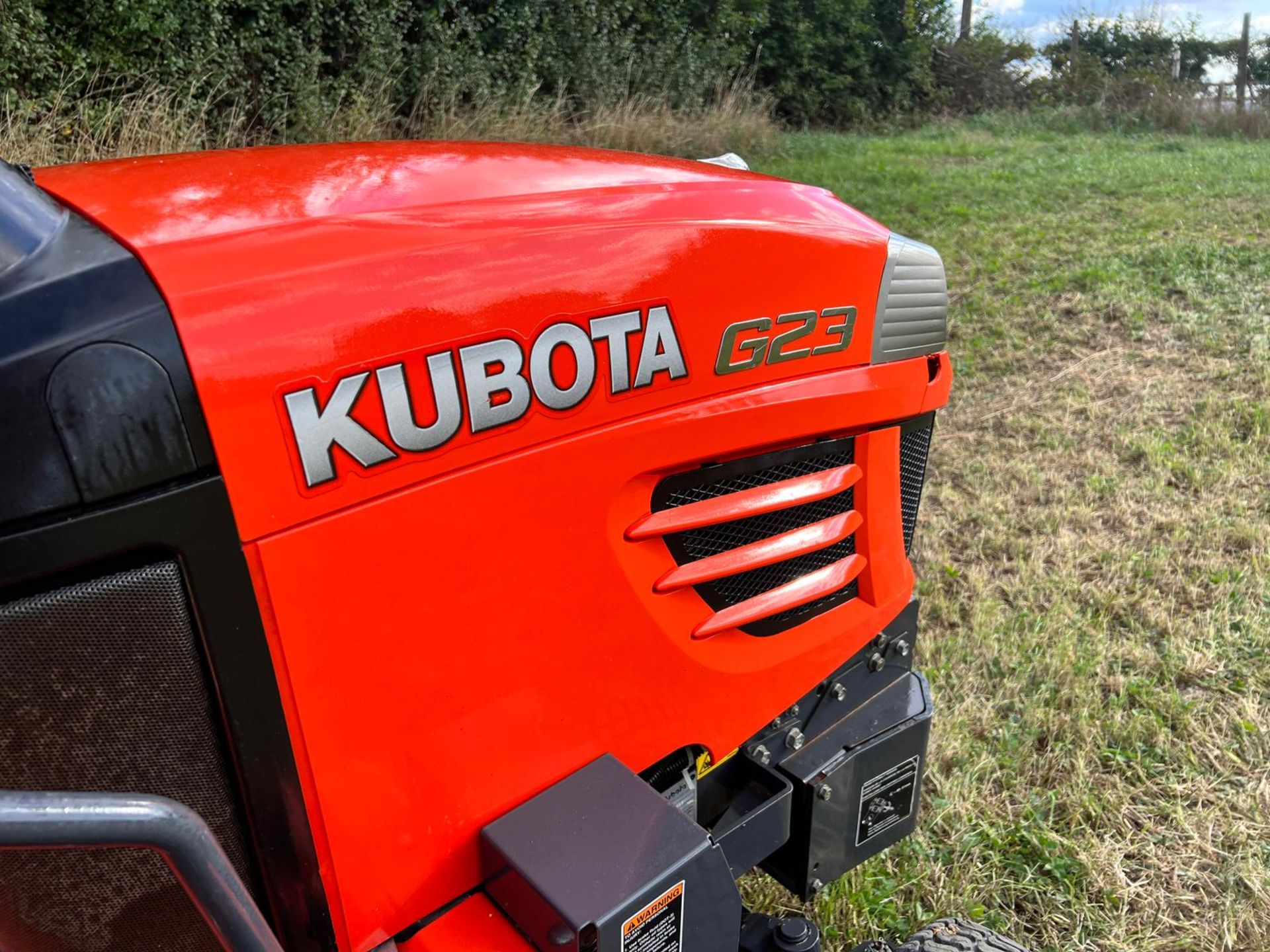 Kubota G23 Diesel Ride On Mower, Runs Drives And Cuts, Showing A Low 836 Hours! *PLUS VAT* - Image 10 of 17