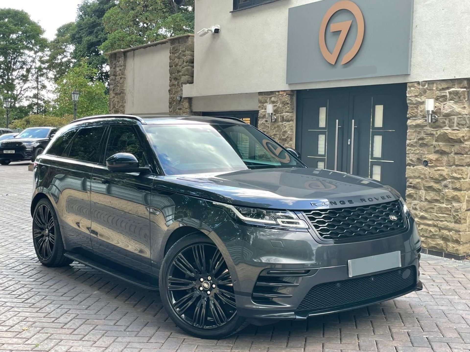 2017/17 REG LAND ROVER RANGE ROVER VELAR 3.0 D300 R-DYNAMIC HSE 5DR AUTO DIESEL *NO VAT*