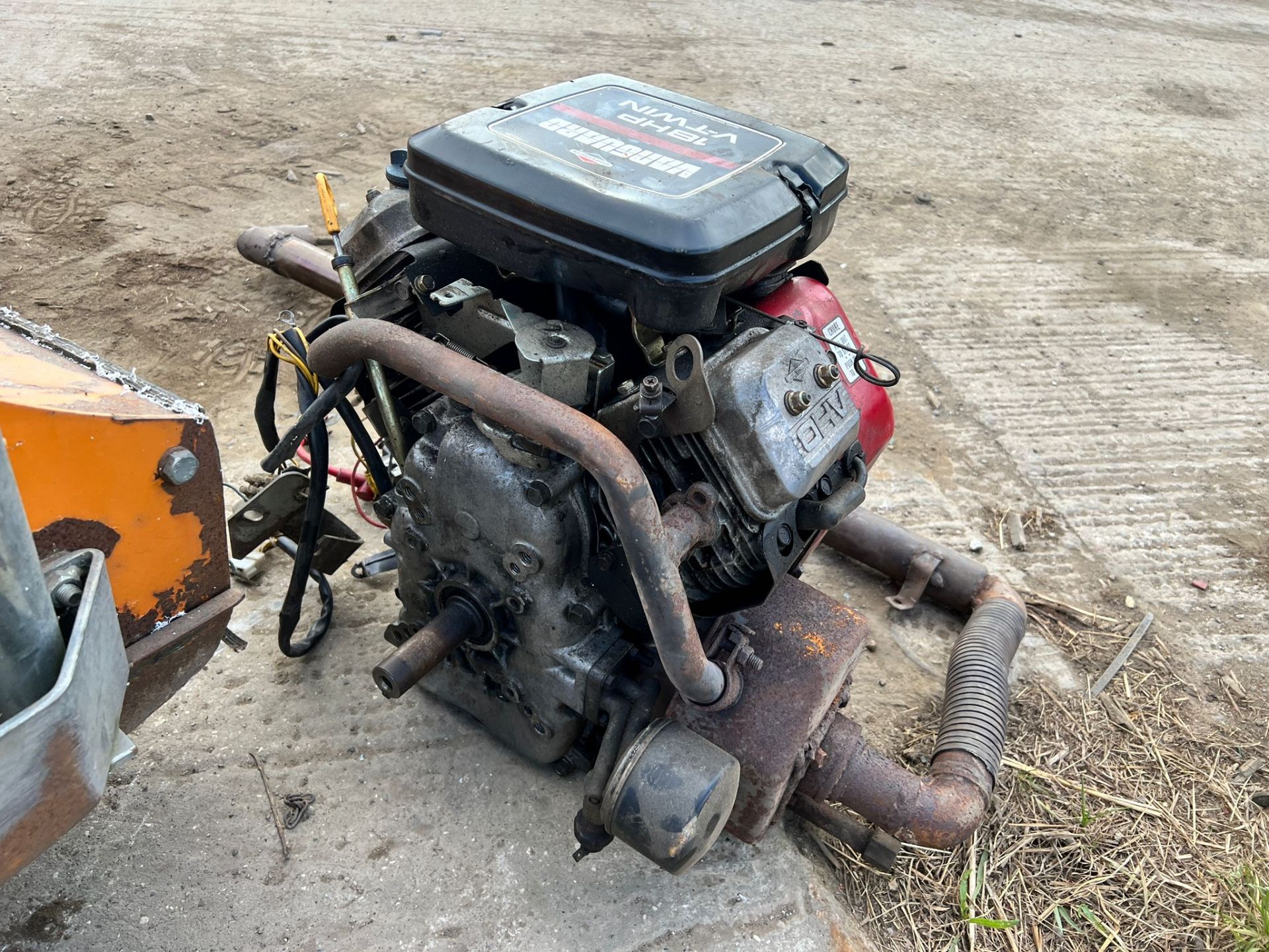 2011 Reform Hydro Walk Behind Flail Mower With Vanguard V Twin Engine, Good Solid 1 Metre Flail Head - Image 8 of 15